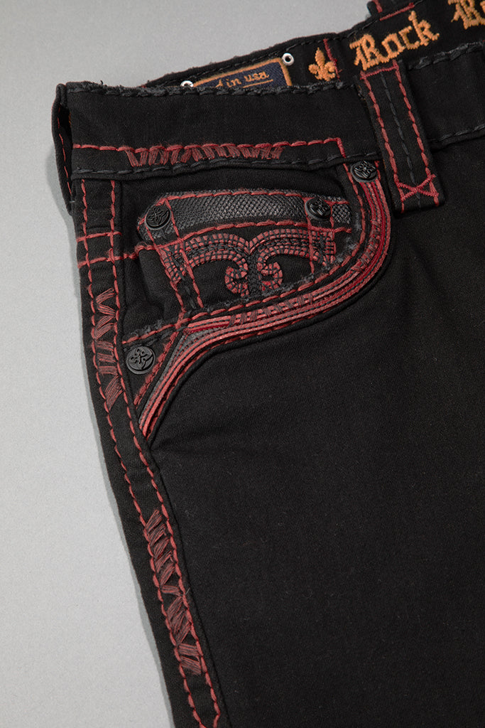 Zinfandel Alt Straight Jeans in Black
