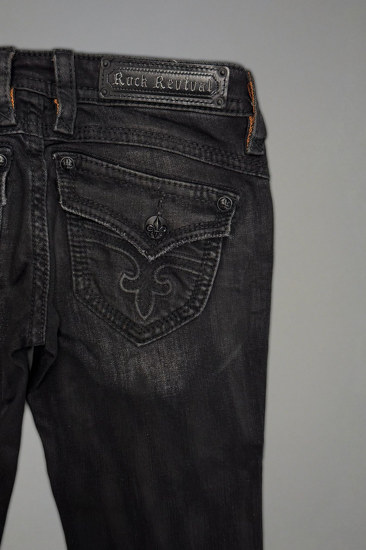Gwen Super Low-Rise Bootcut Jeans in Black Fade Coating