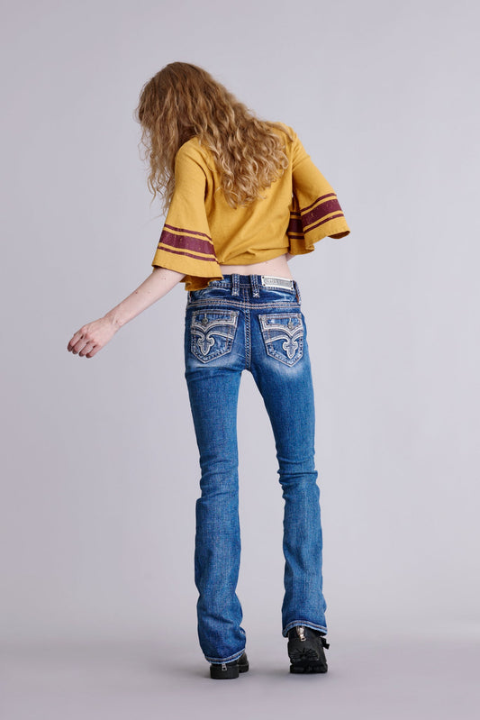 Yui Bootcut Jeans in Medium Blue