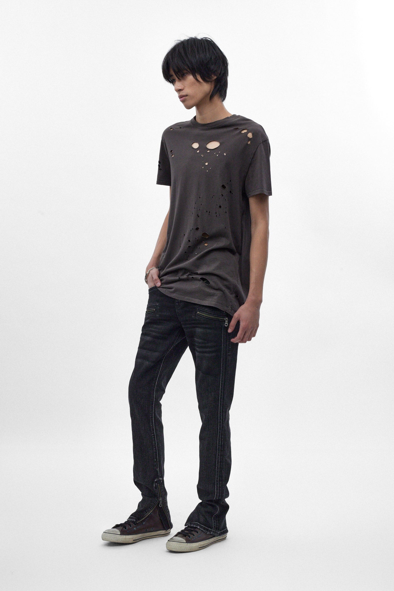Charlie Slim Jeans in Black Wash