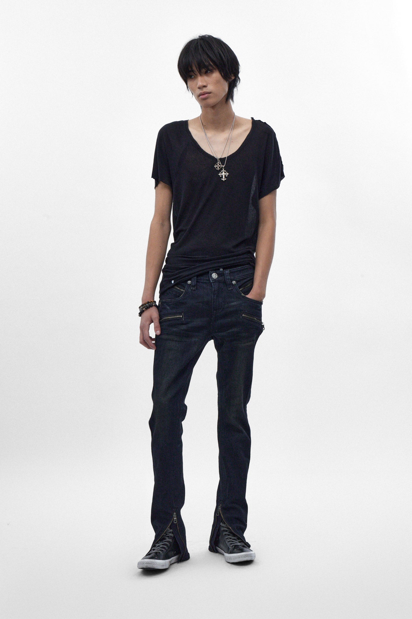Charlie Slim Jeans in Dark Blue