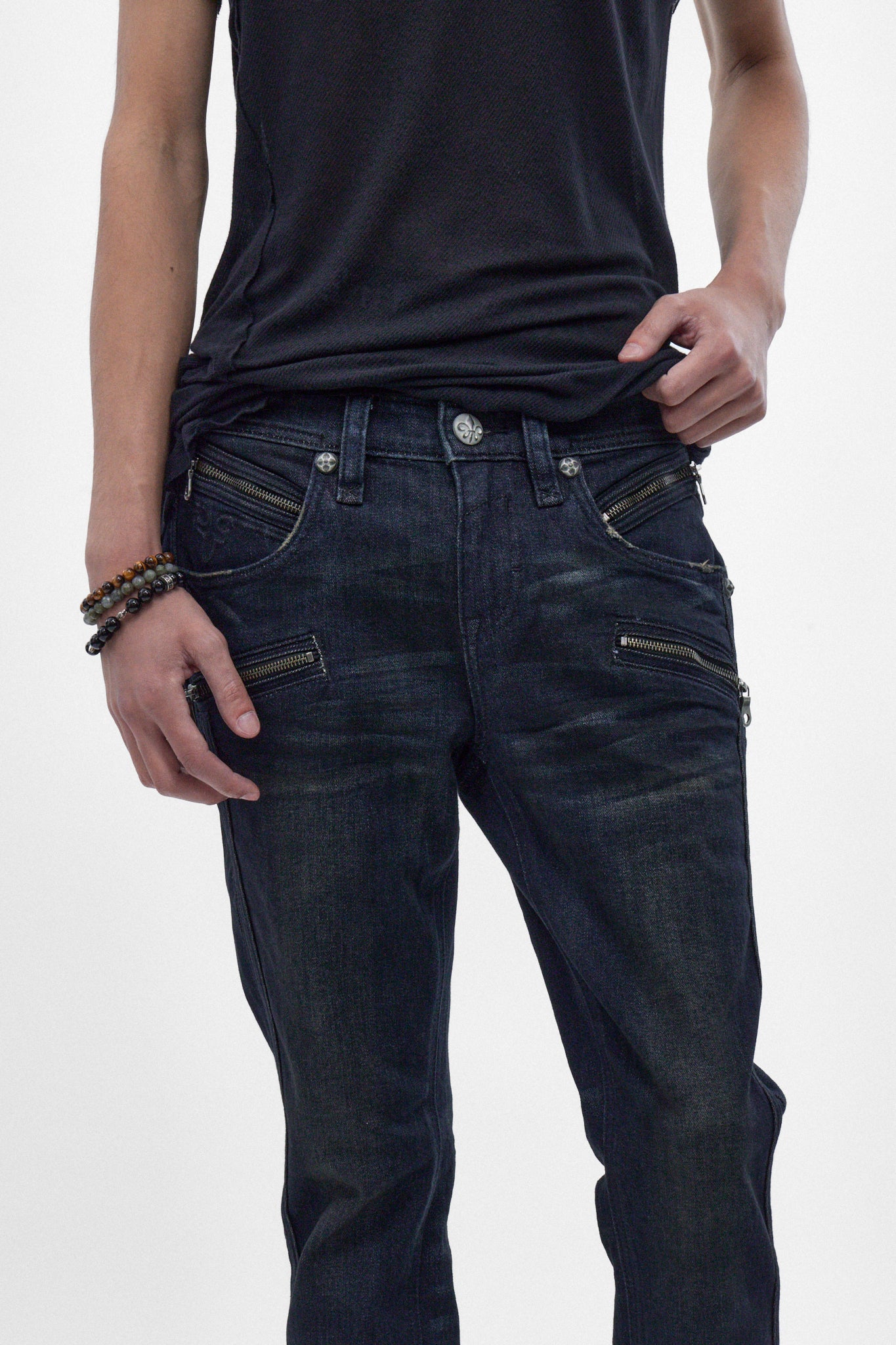 Charlie Slim Jeans in Dark Blue
