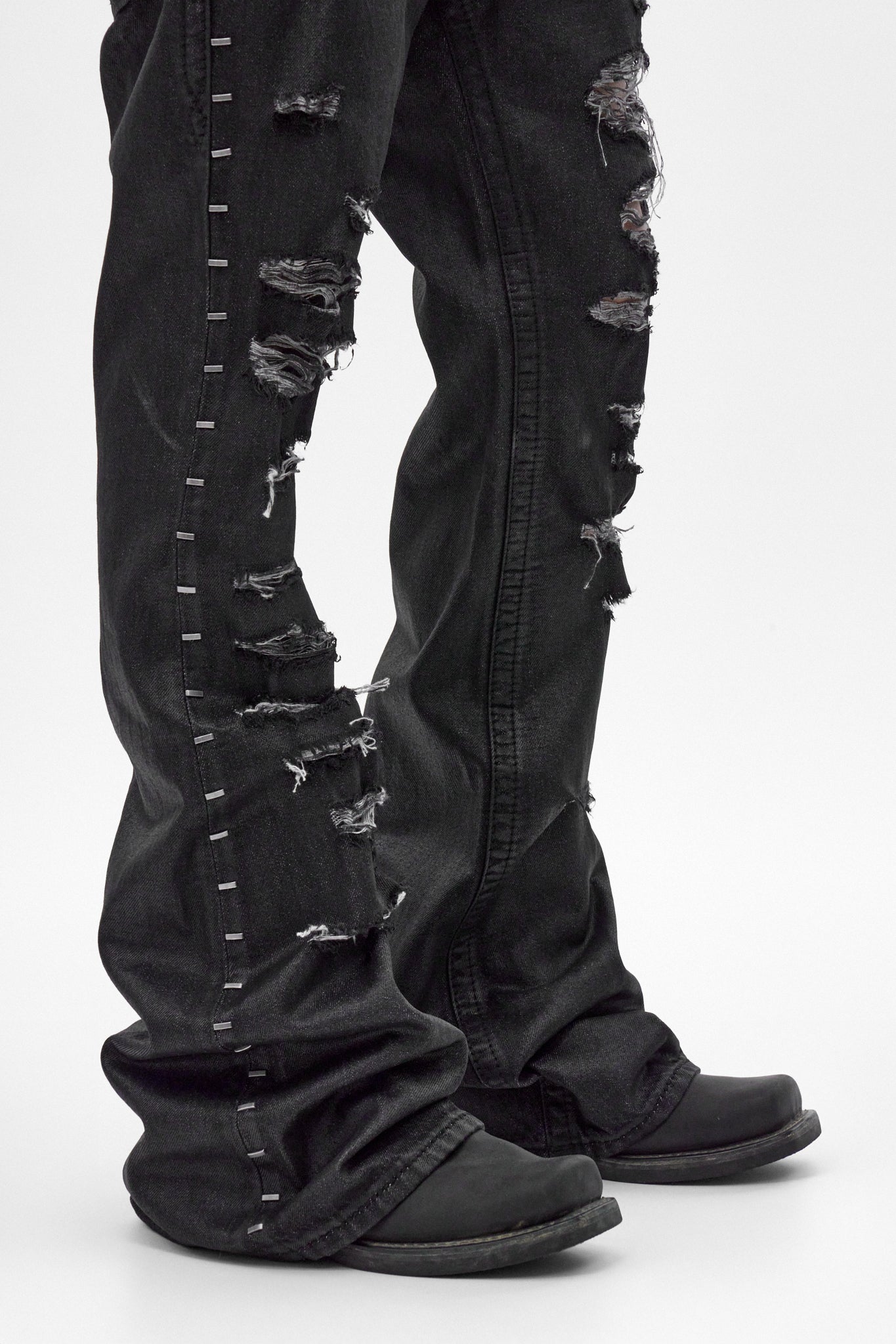 Rock Revival by Jaded London Staple Flare Jeans in Black Coating (M)
