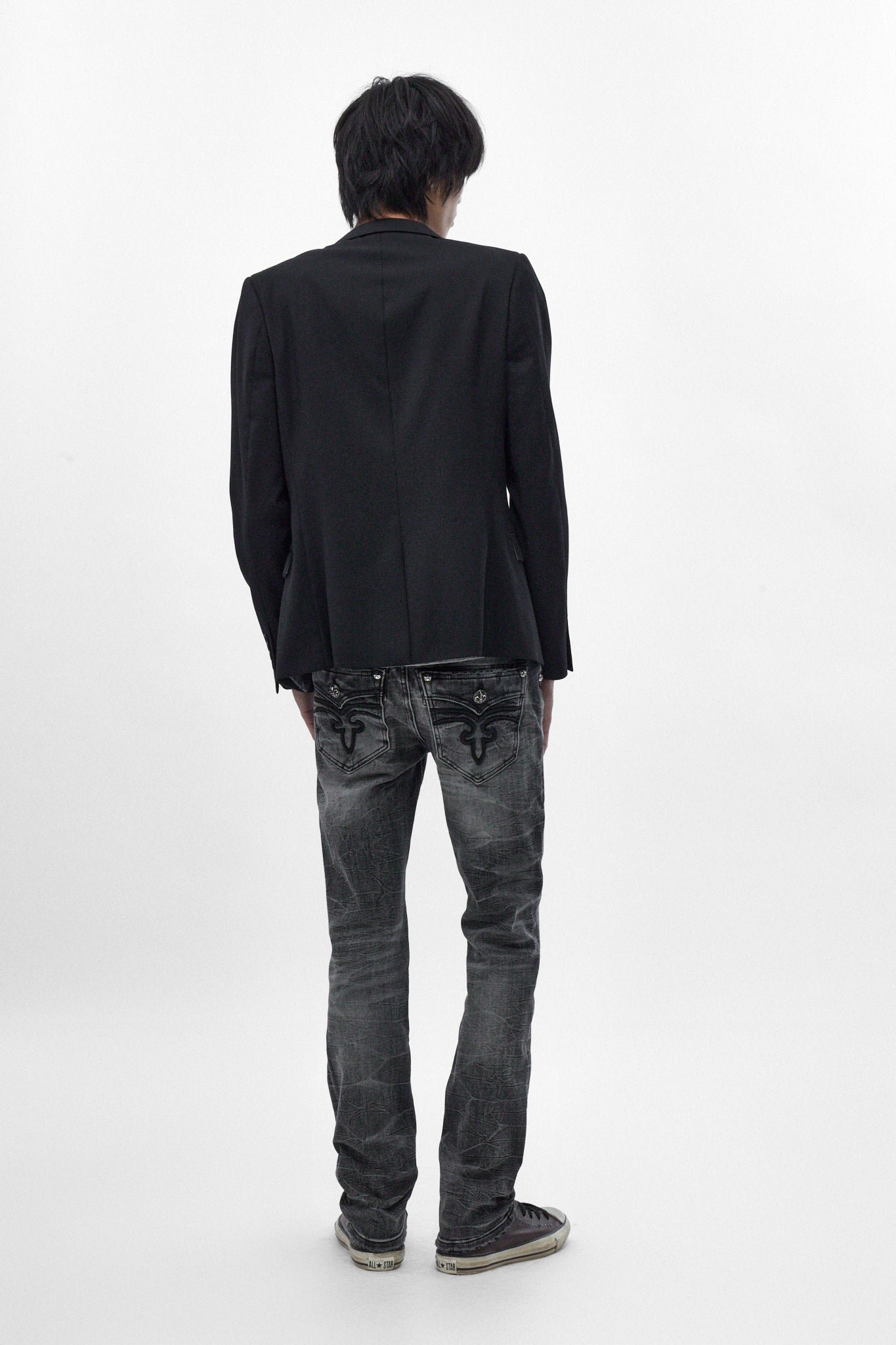 Gene Slim Jeans in Charcoal Black