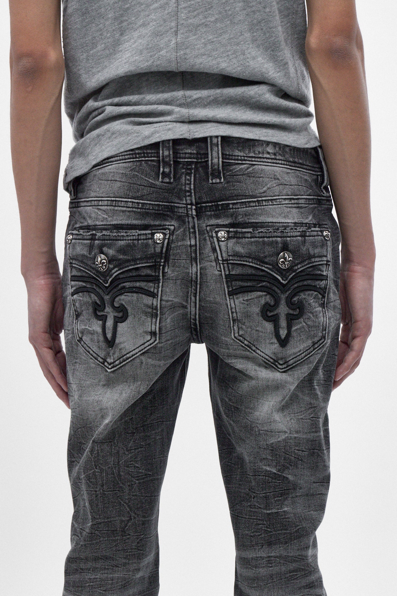 Gene Slim Jeans in Charcoal Black