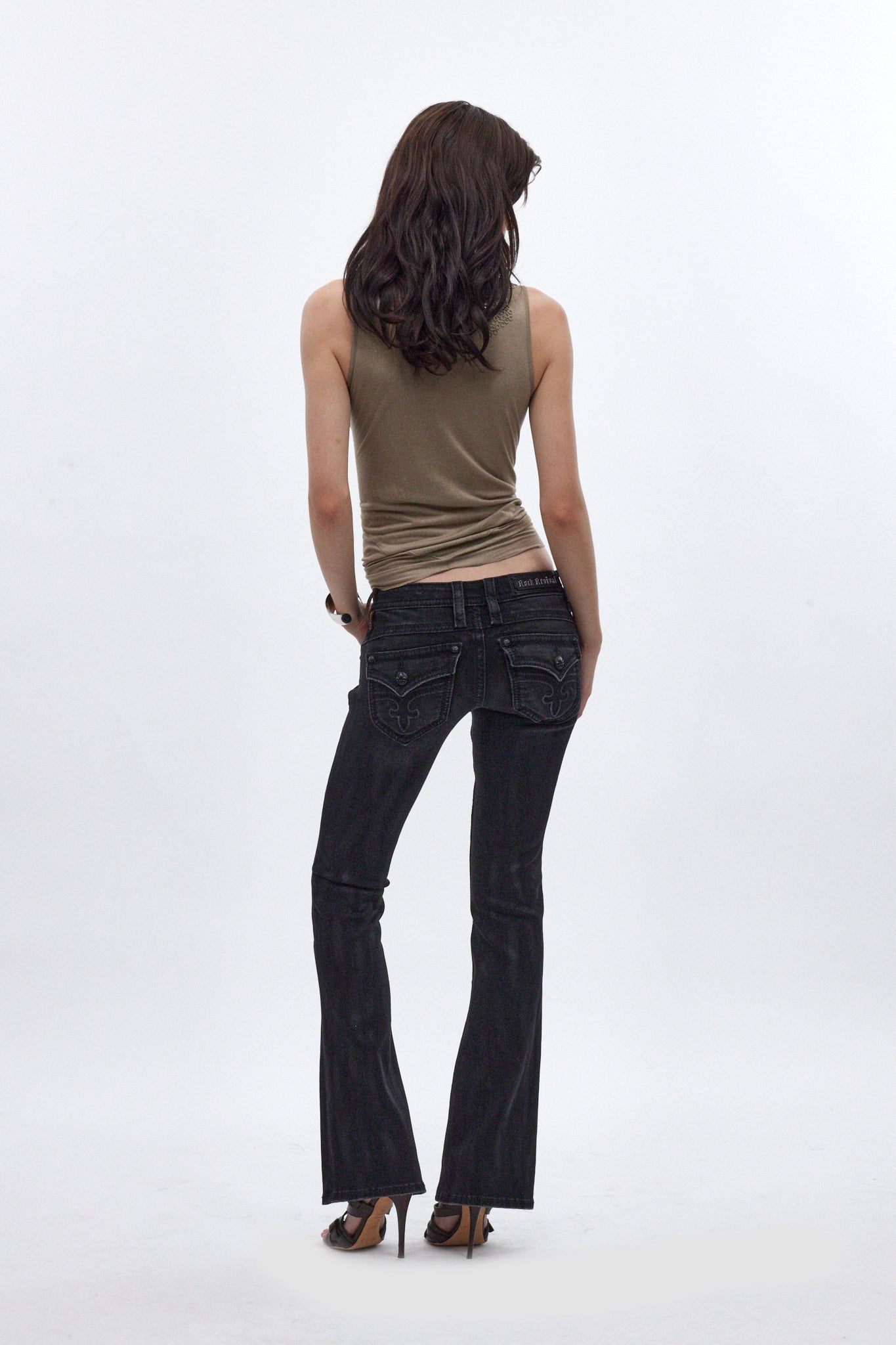Gwen Super Low-Rise Bootcut Jeans in Black Fade Coating