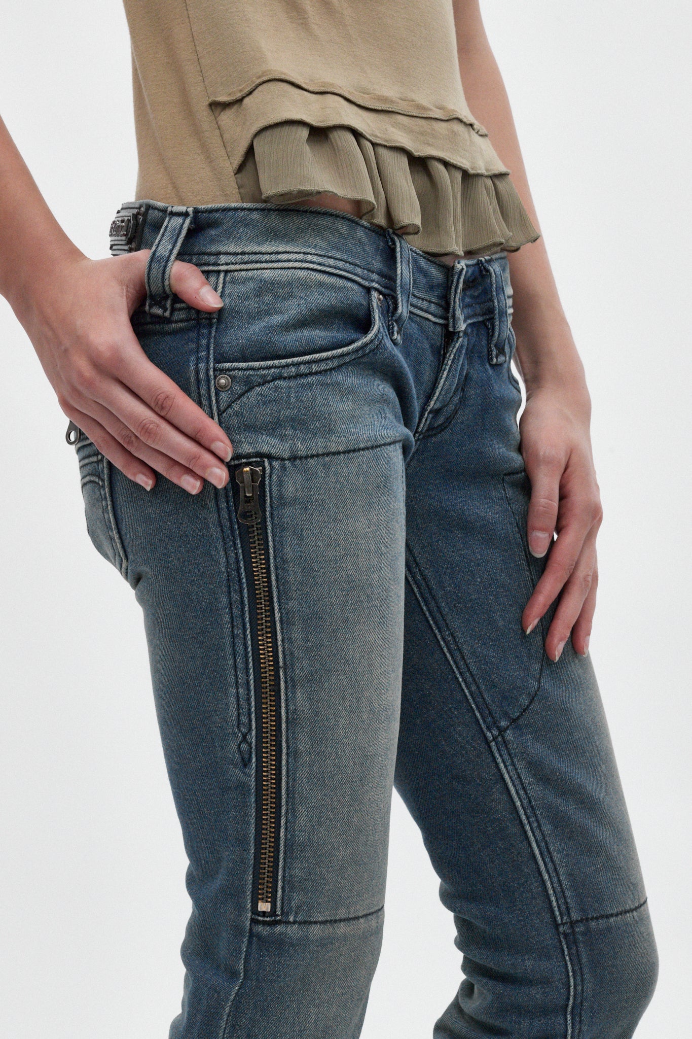 Heather Super Low-Rise Rocker Bootcut Jeans in Medium Blue