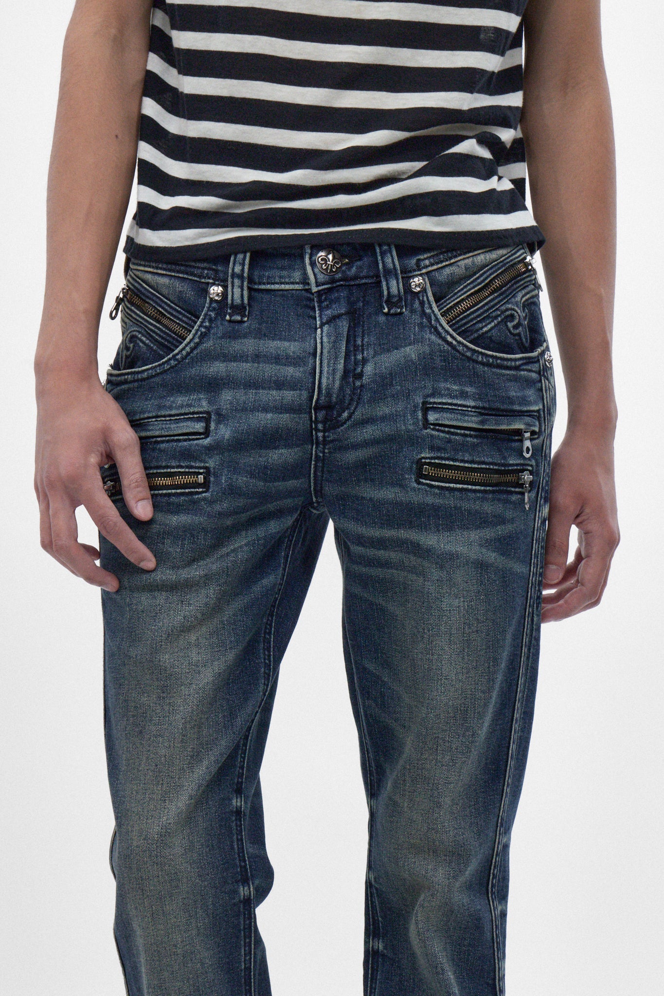 Jon Slim Flare Jeans in Dark Blue