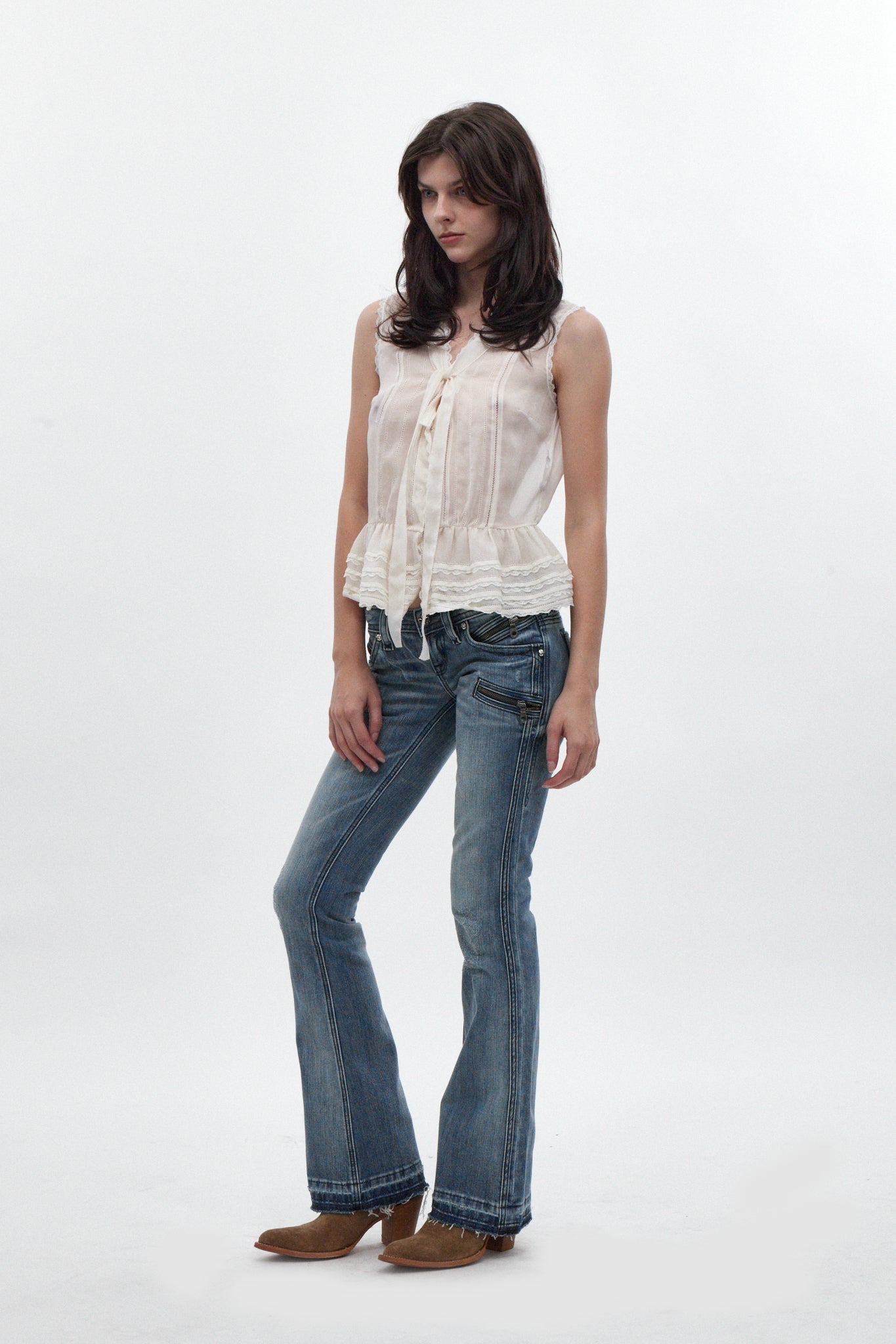 Kamil Super Low-Rise Bootcut Jeans in Medium Blue