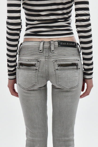 Kamil Super Low-Rise Bootcut Jeans in Light Gray