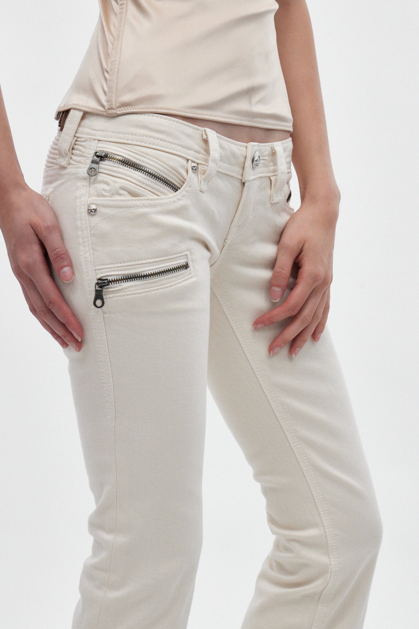 Joplin Super Low-Rise Flare Jeans in White