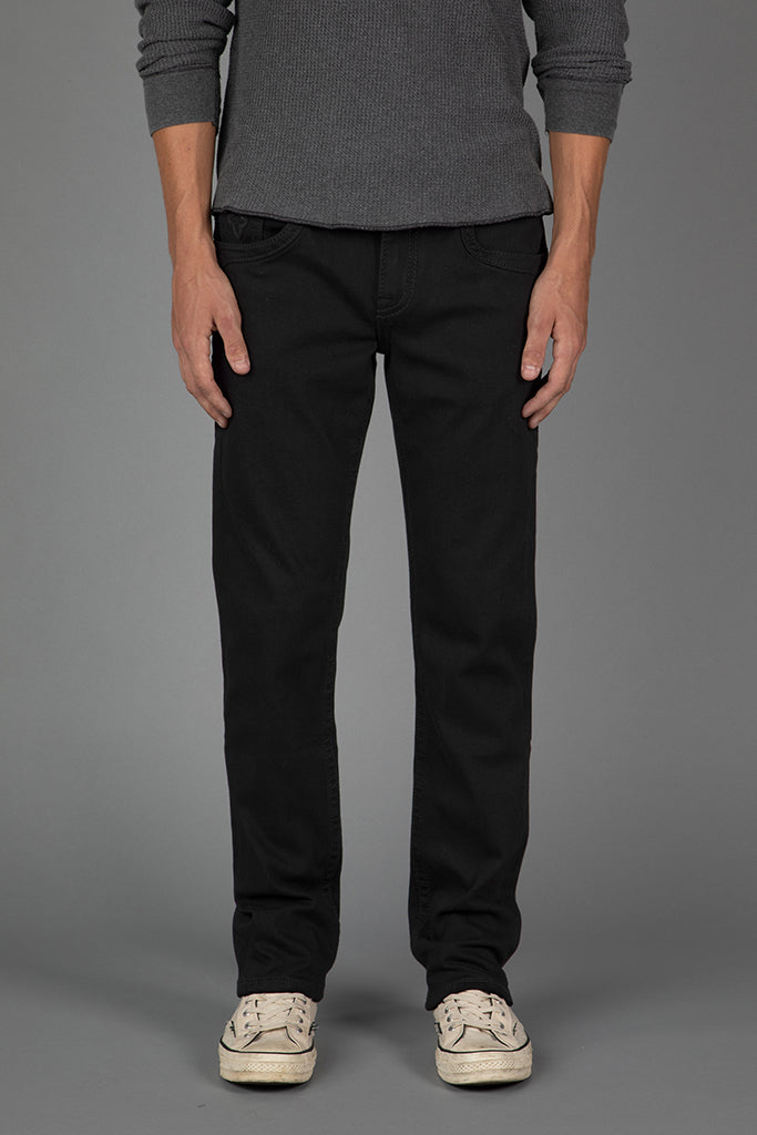 Arther Straight in Black on Black
