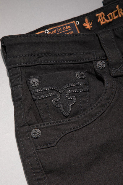 Arther Straight in Black on Black