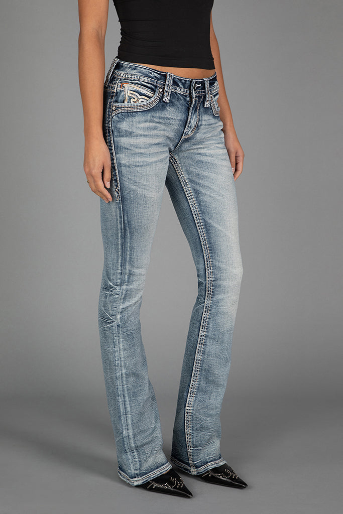 Asha Bootcut Jeans in Medium Blue