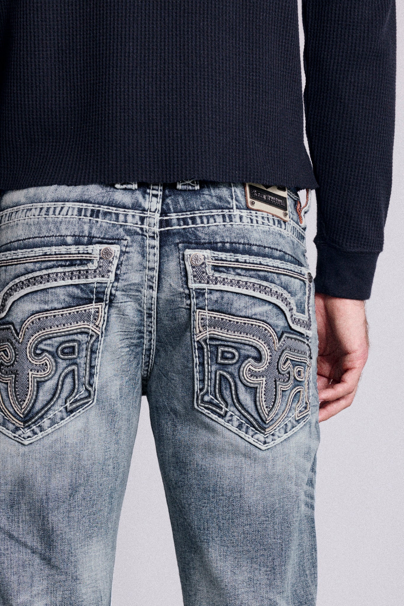 Xander Bootcut Jeans in Medium Blue