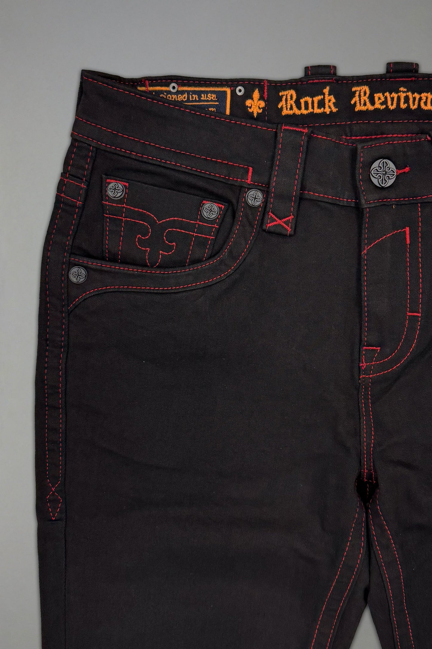 Clark Relaxed Straight in Black/Red