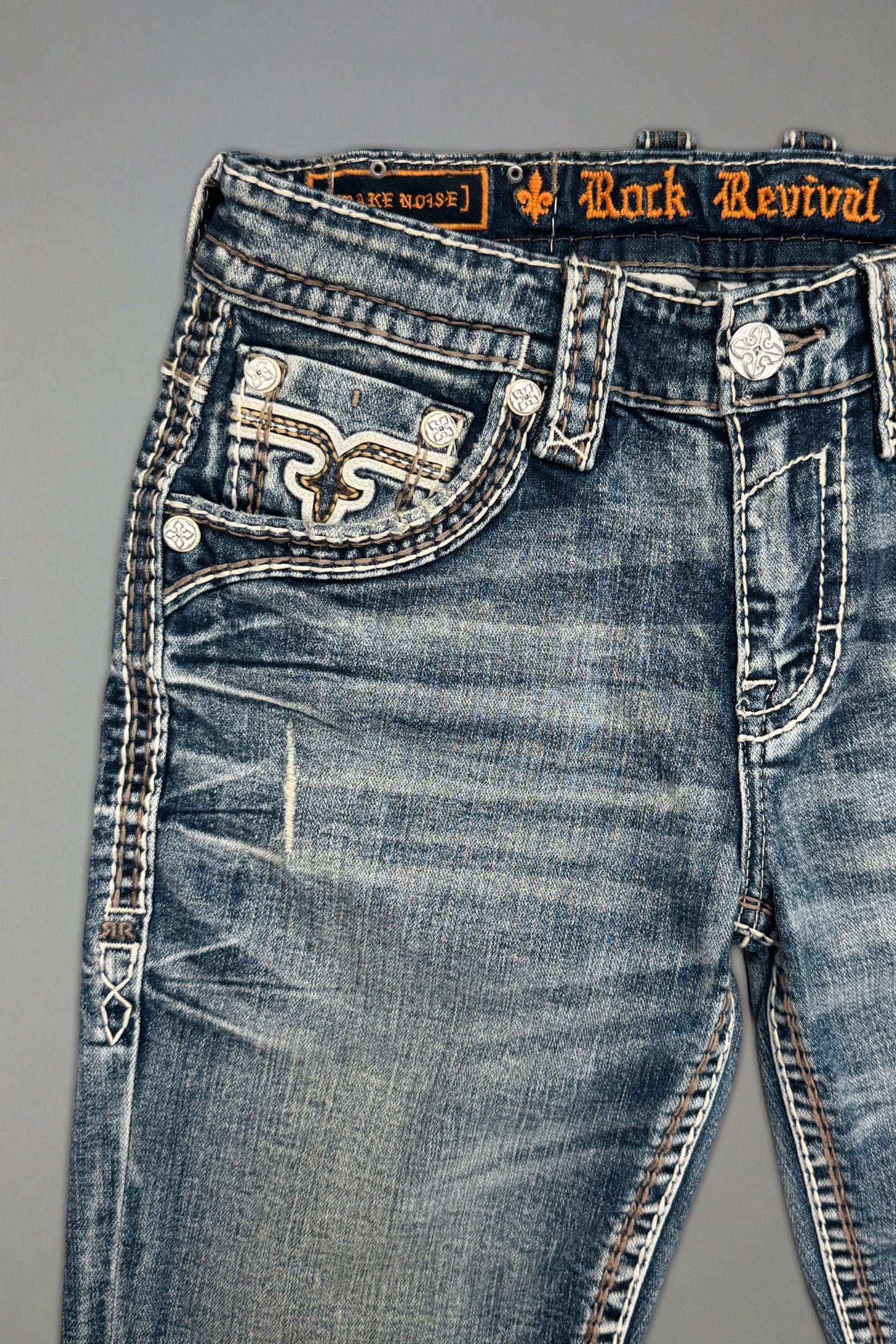 Zayn Denim Shorts in Medium Blue