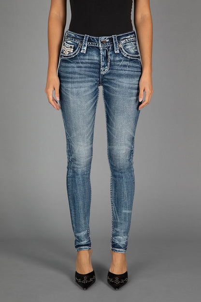 Yui Skinny Jeans in Medium Blue