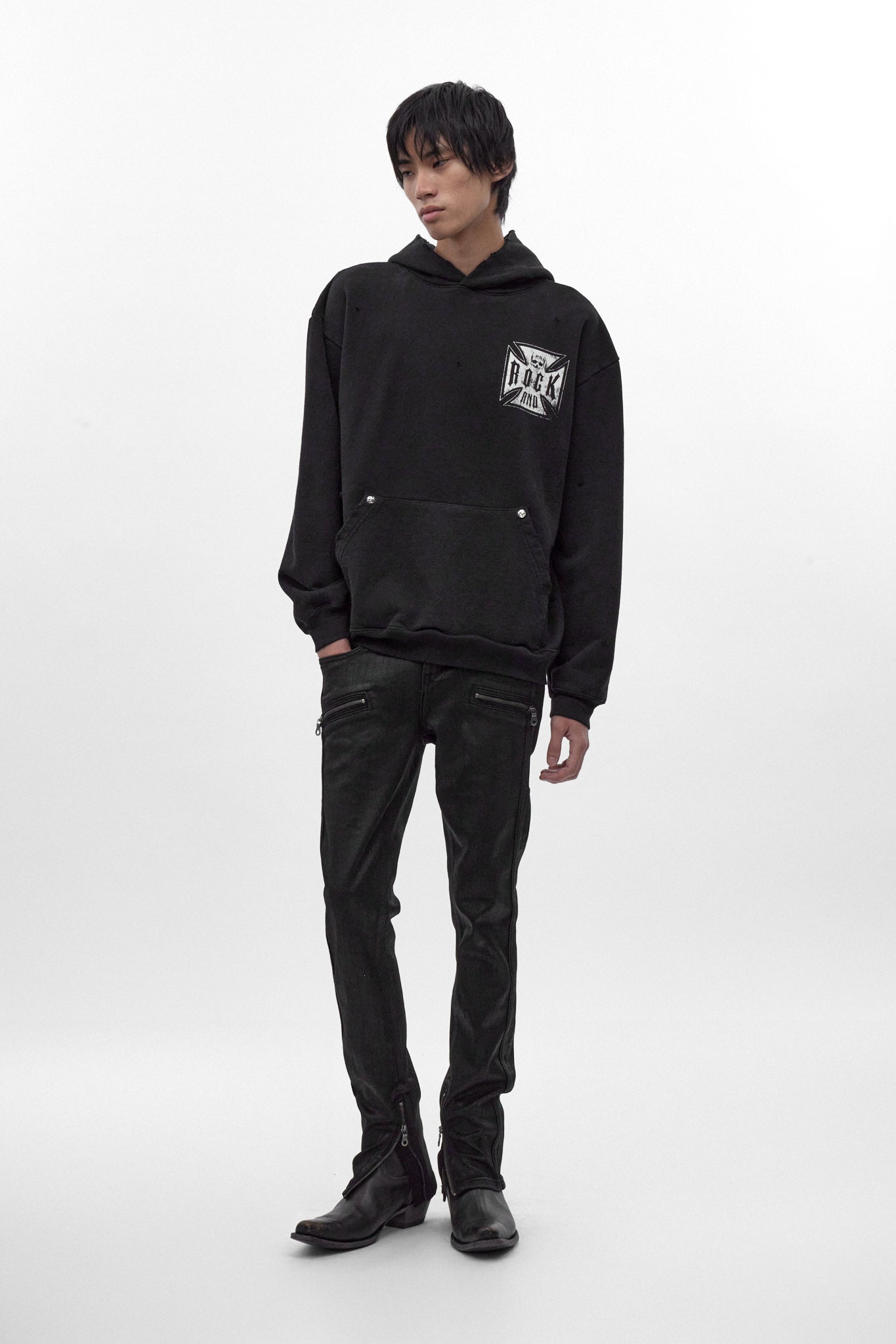 Iron Relic Hoodie in Black