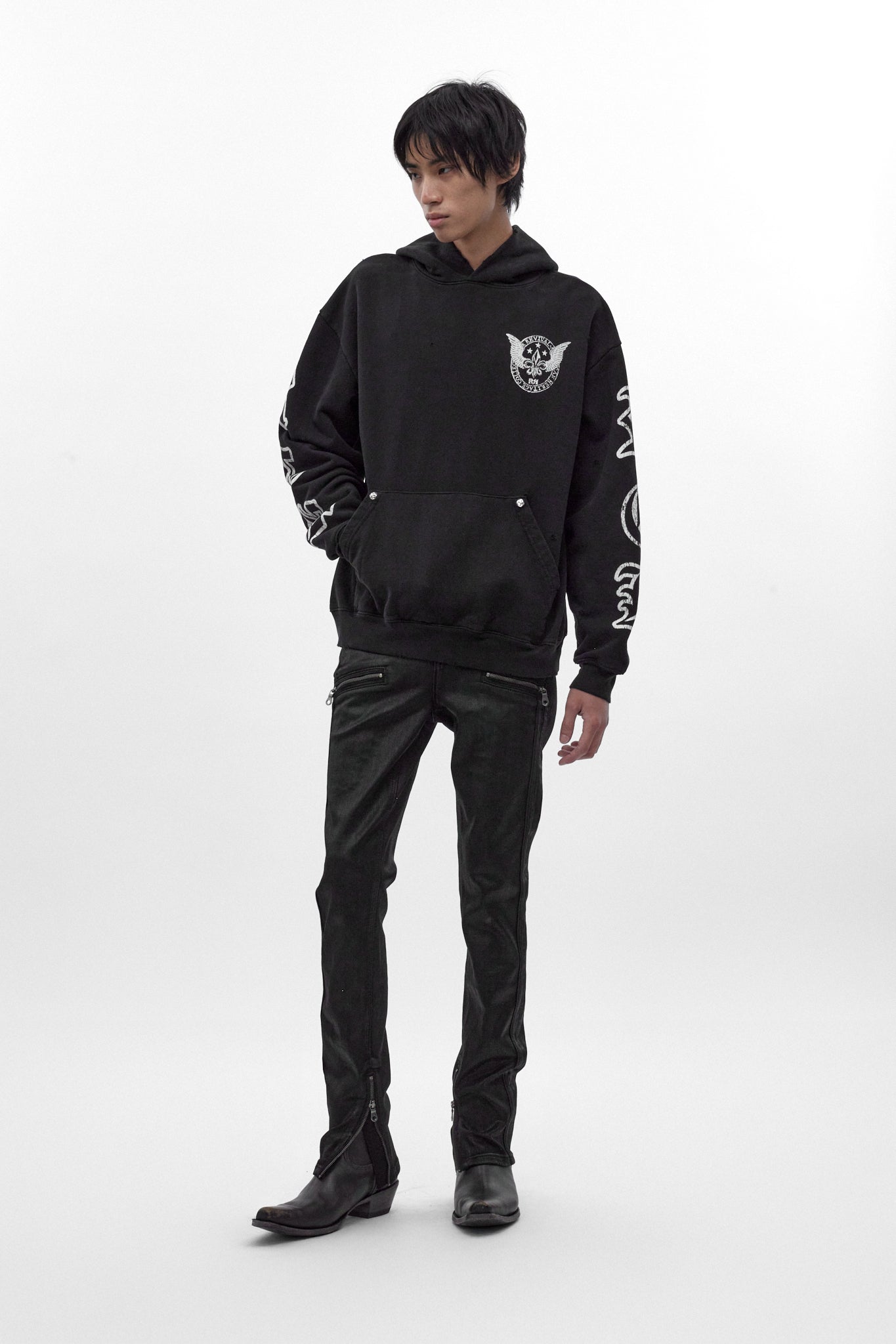 Wing Crest Hoodie in Black