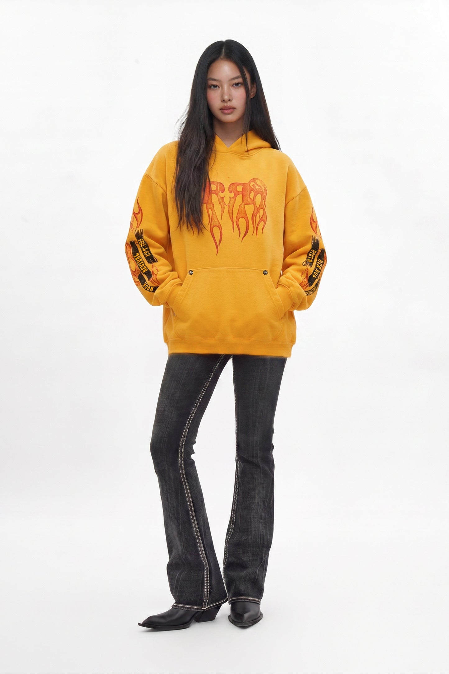 Molten Script Hoodie in Yellow (W)