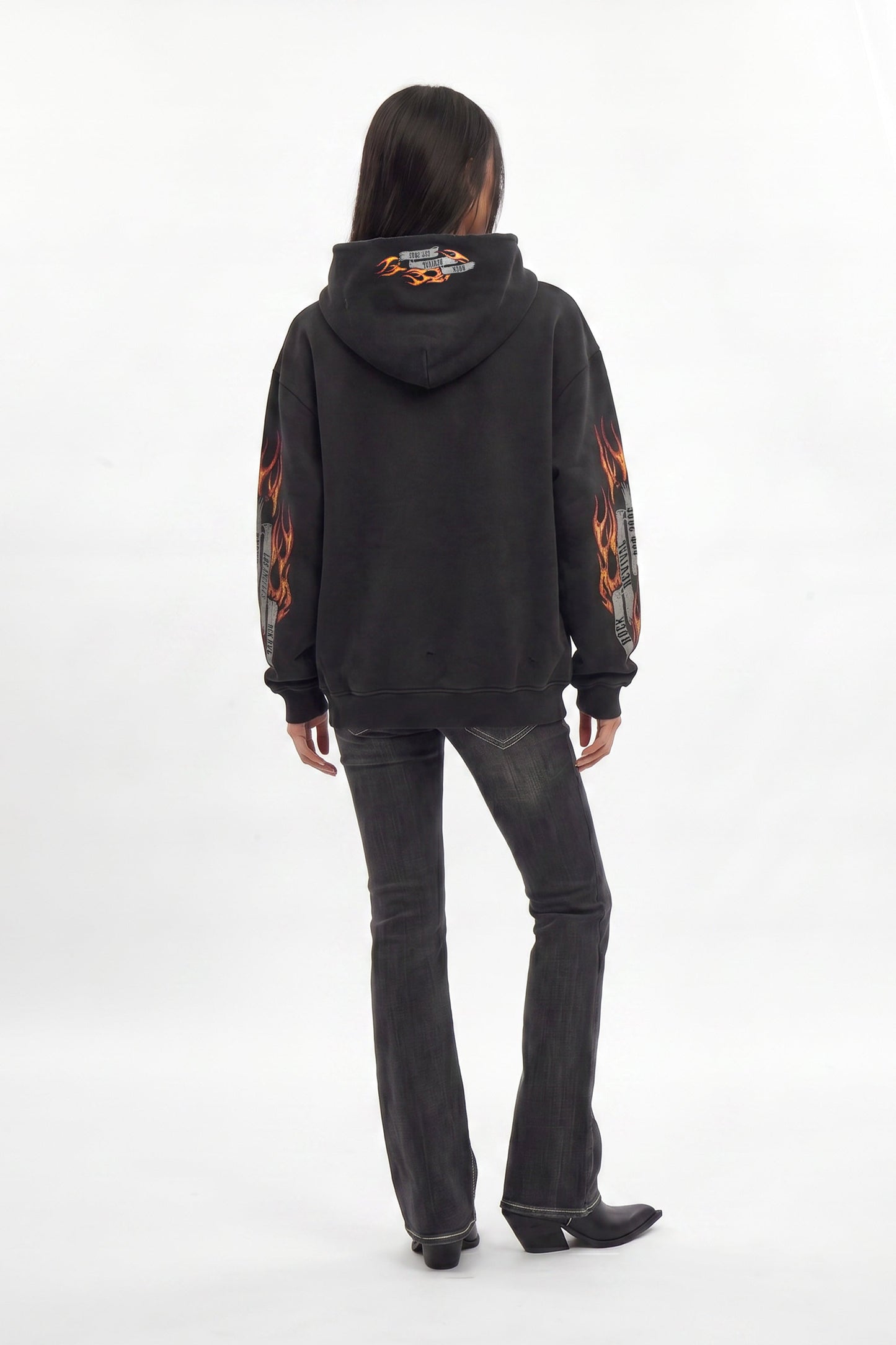 Molten Script Hoodie in Black (W)