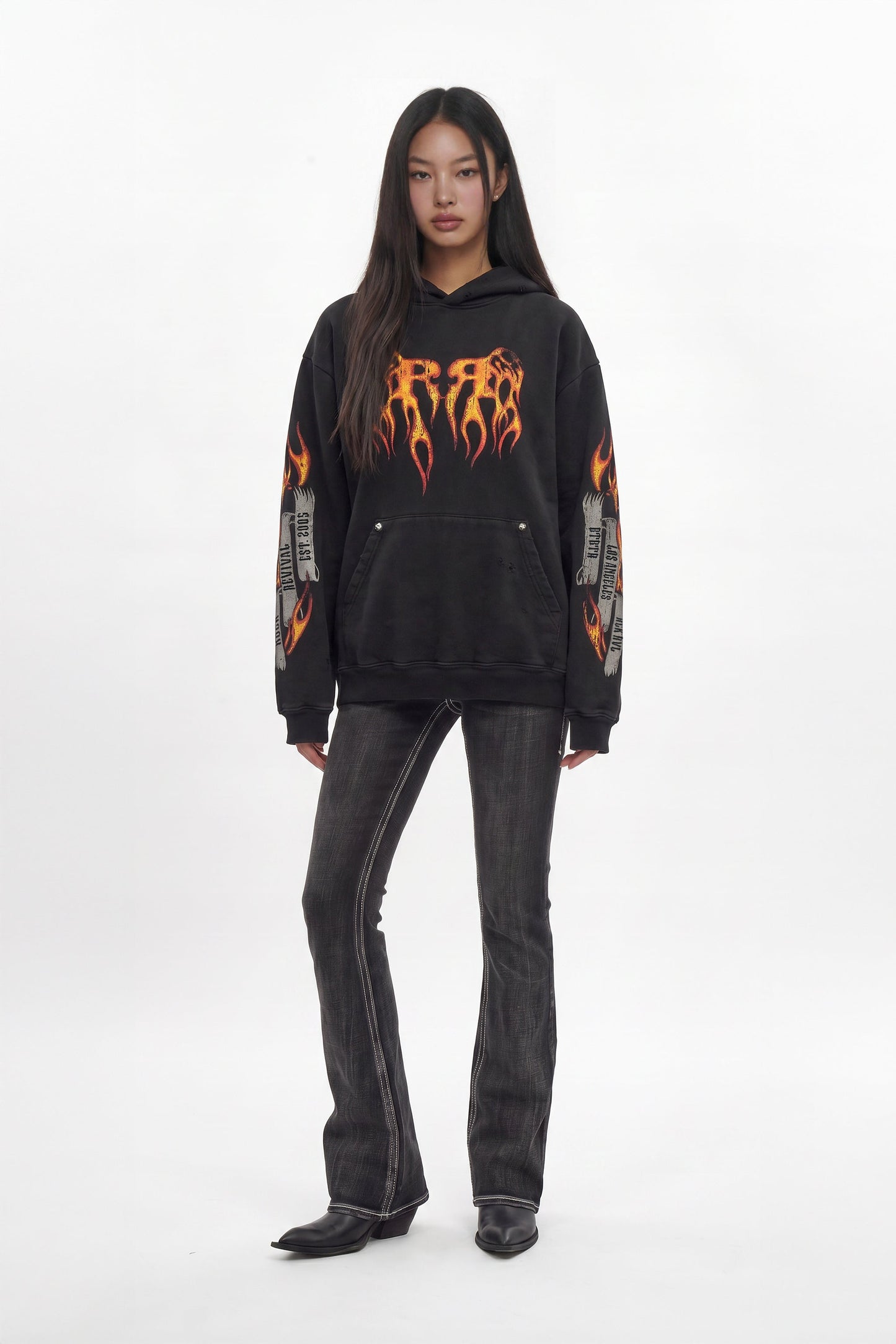 Molten Script Hoodie in Black (W)