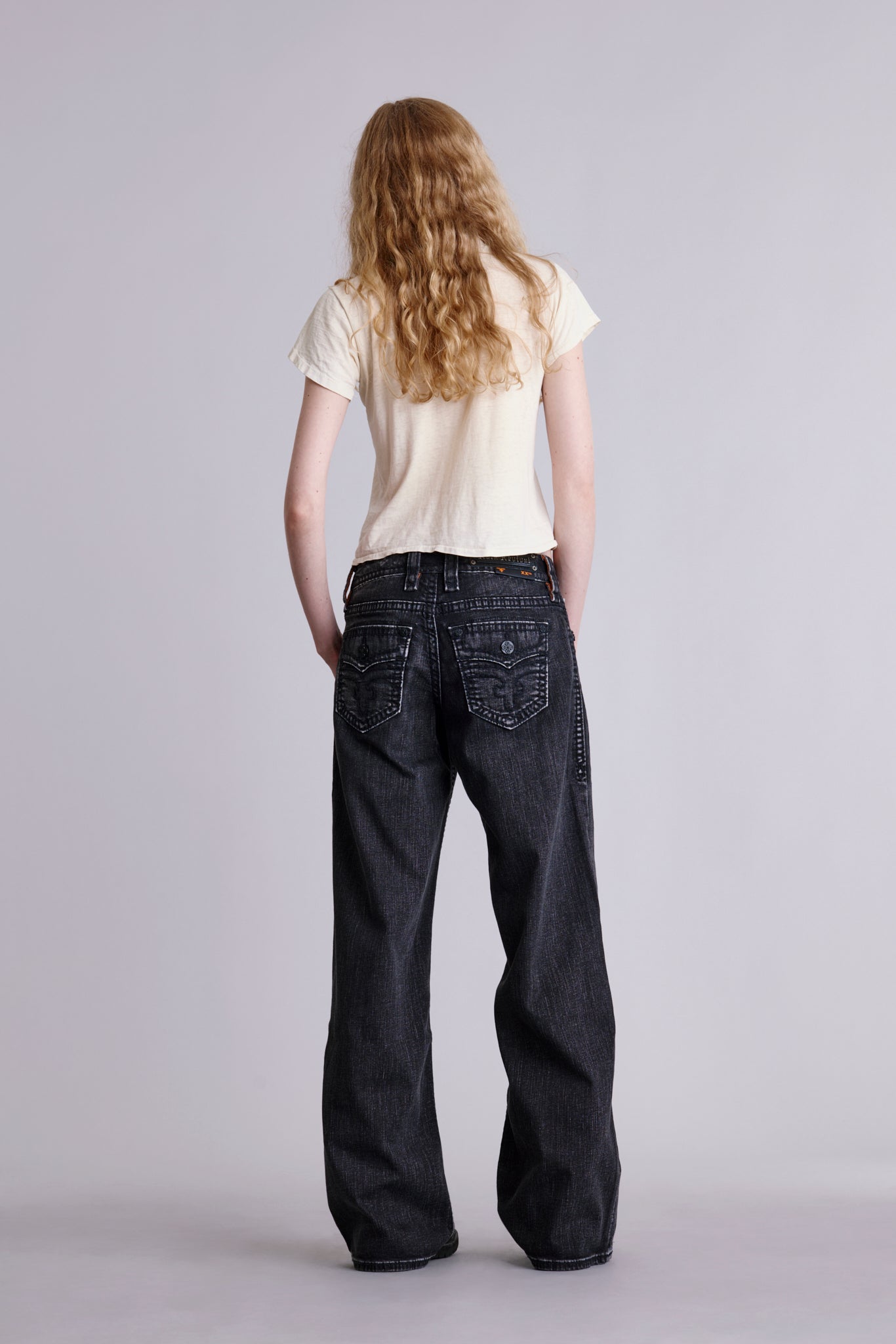 Titania Low-Rise Baggy Jeans in Black