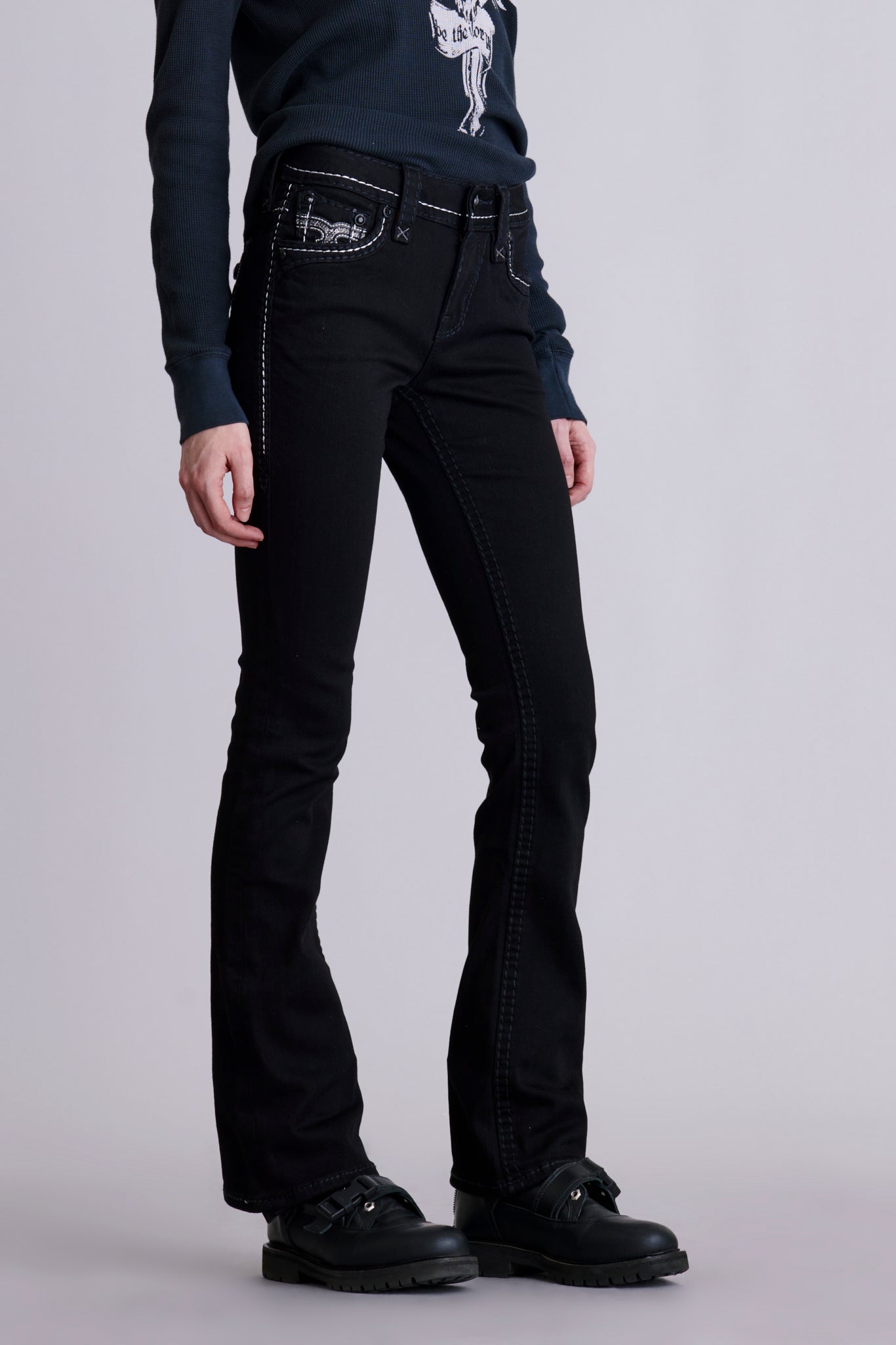 Yui Bootcut Jeans in Black