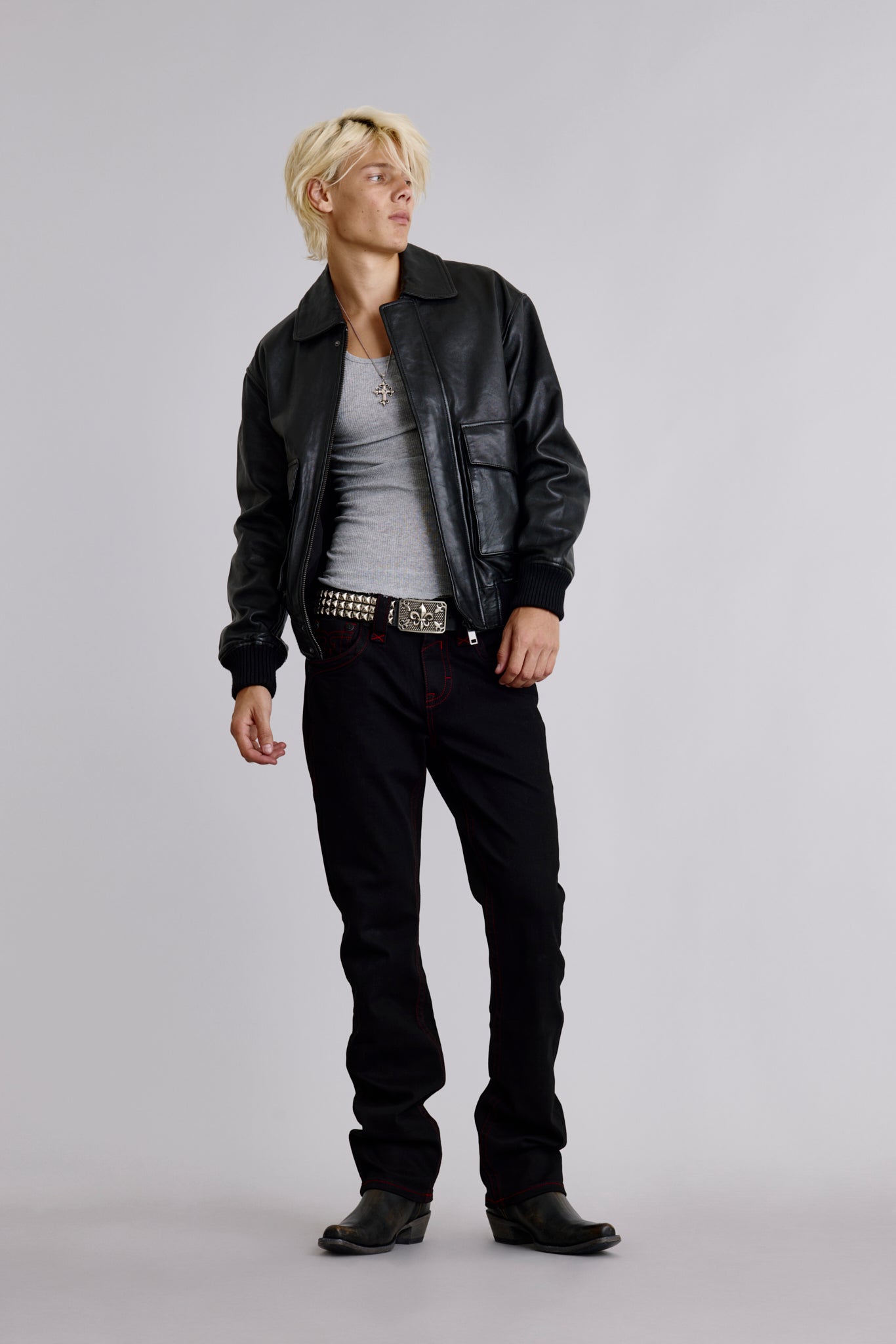 Clark Relaxed Straight in Black/Red