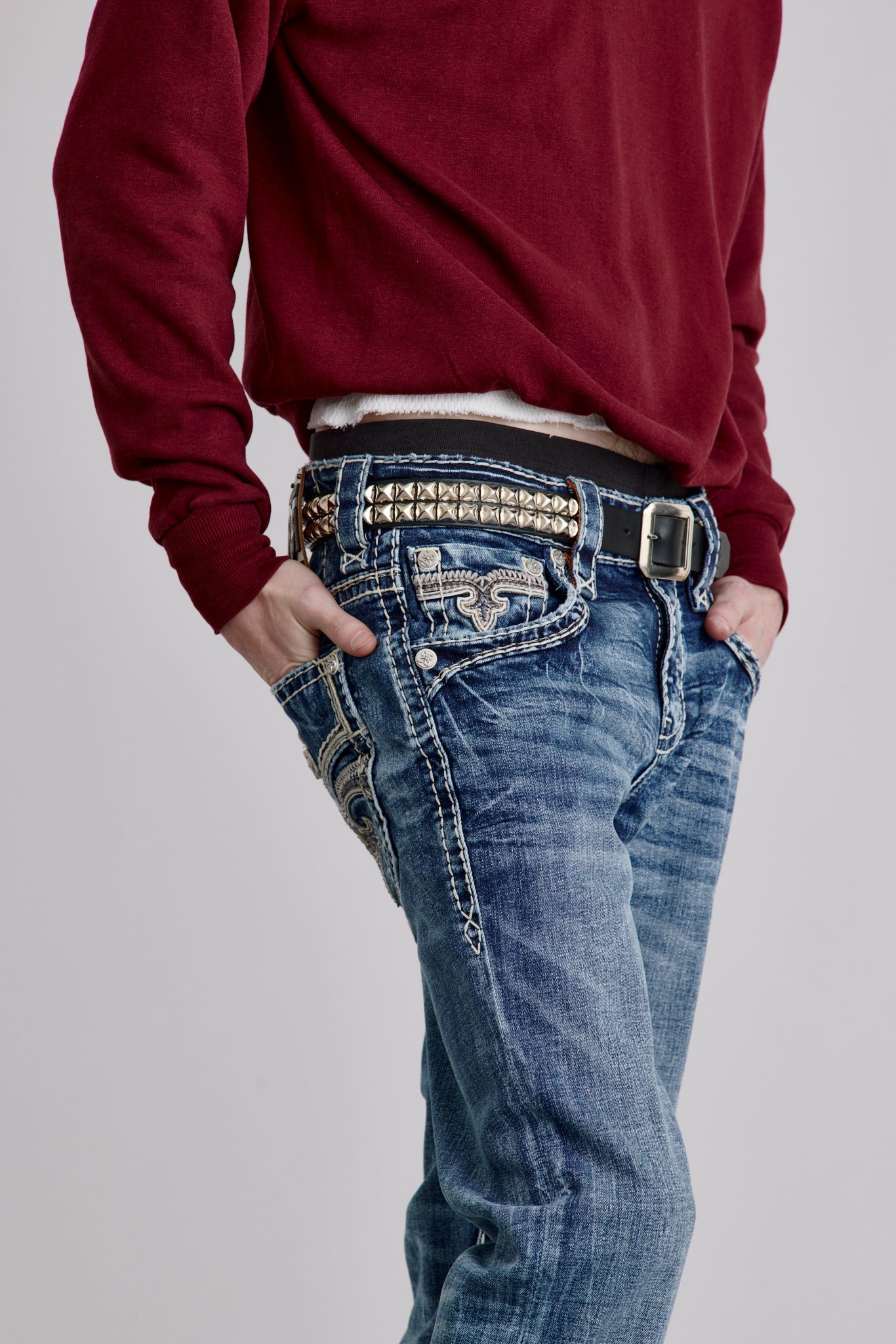 Arther Straight Jeans in Medium Blue