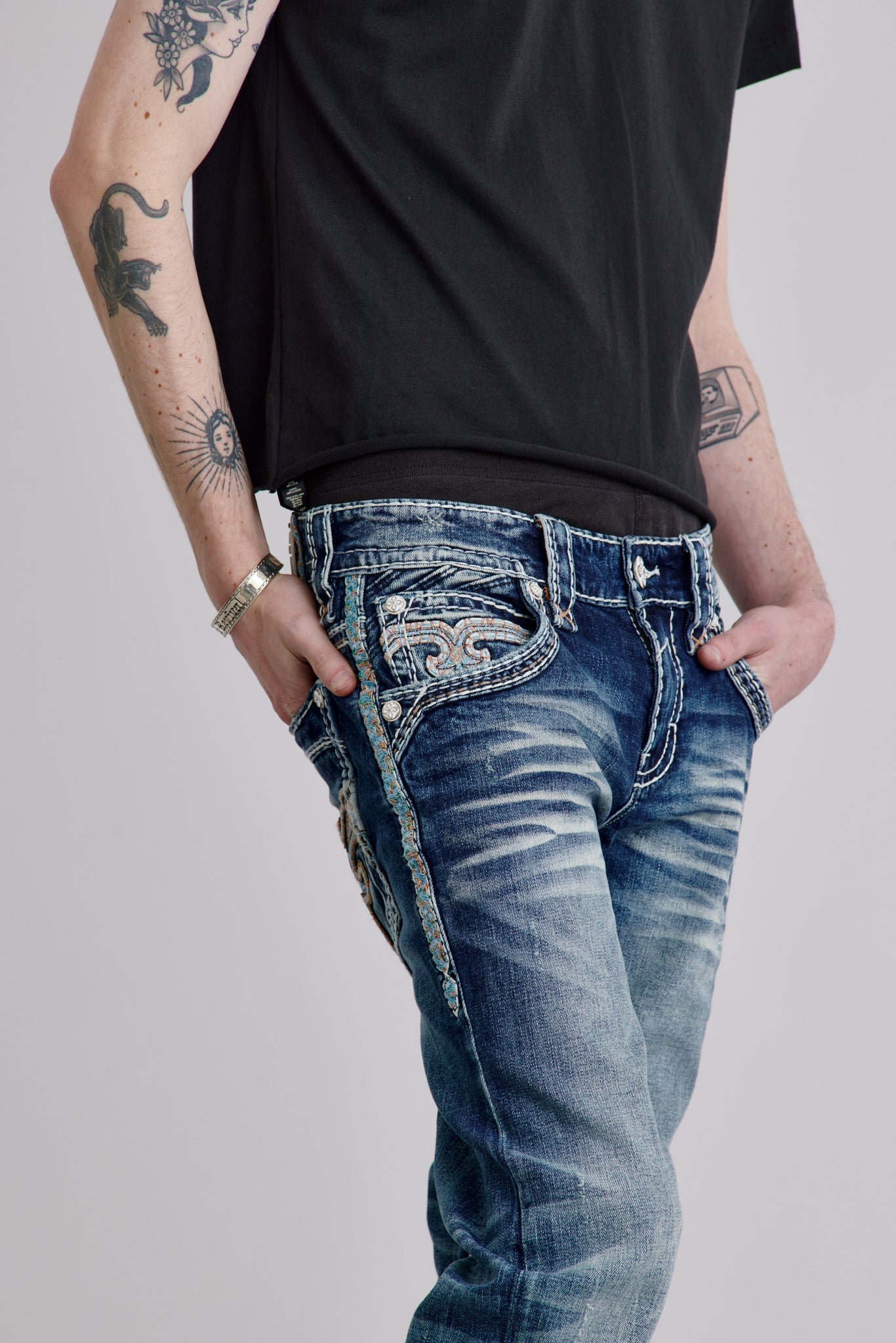 Isaiah Straight Jeans in Medium Blue