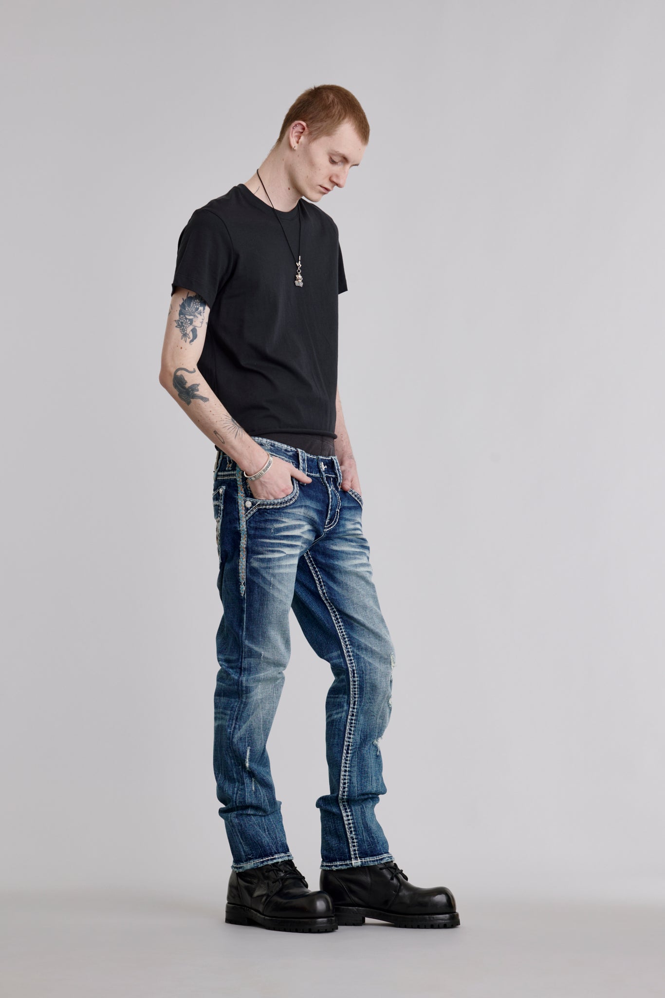 Isaiah Straight Jeans in Medium Blue