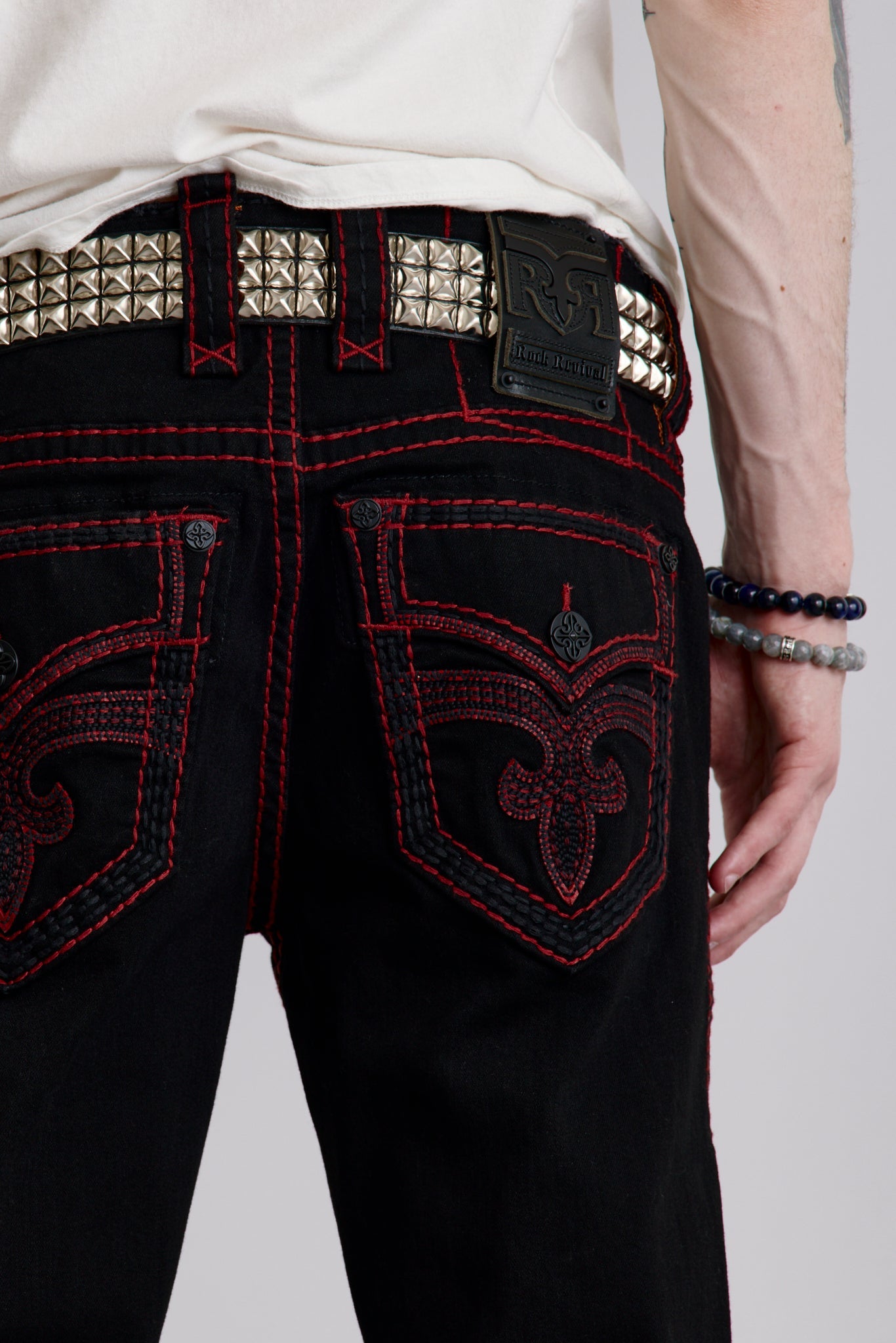 Arther Straight in Black on Red