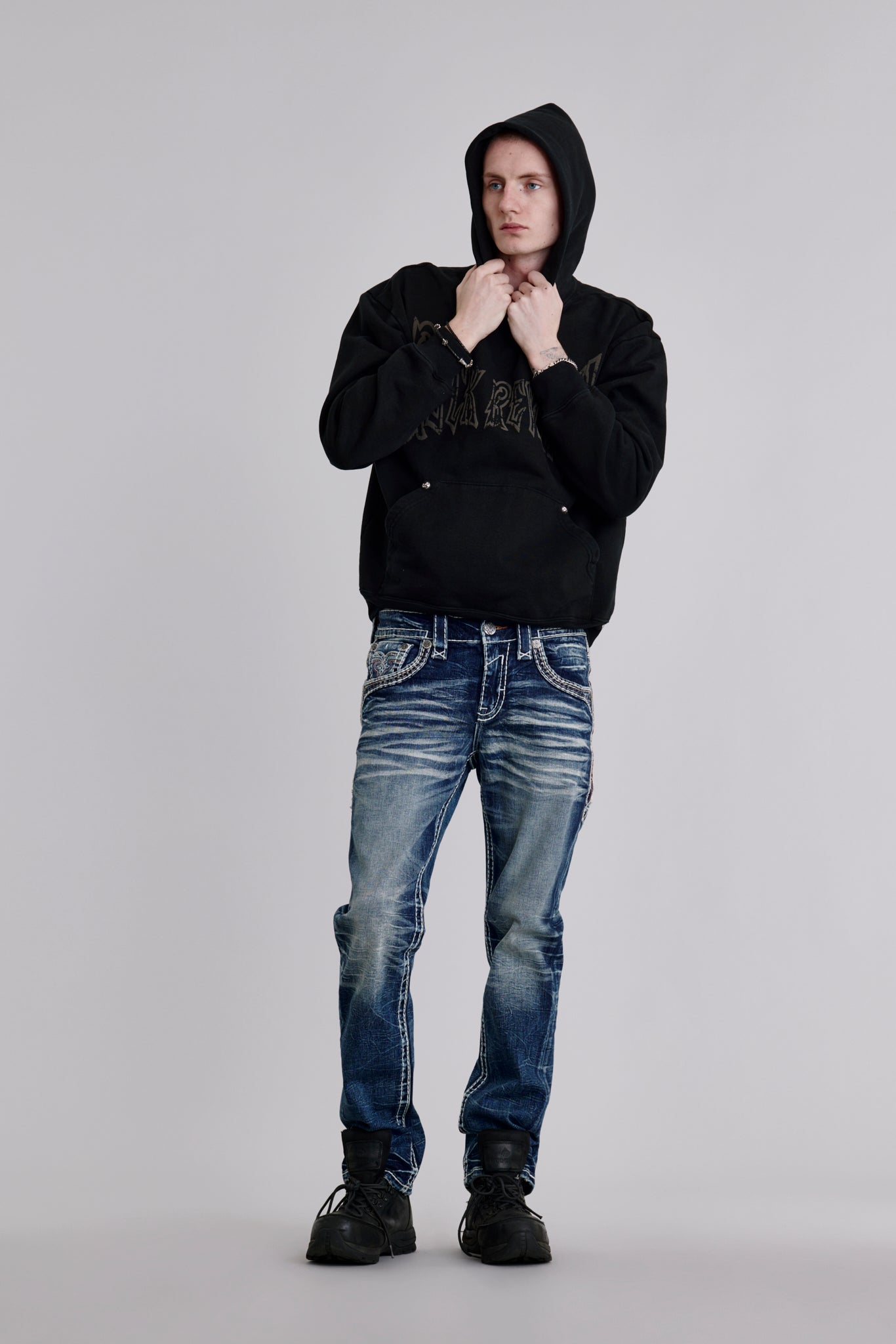 Mckay Straight Jeans in Medium Blue