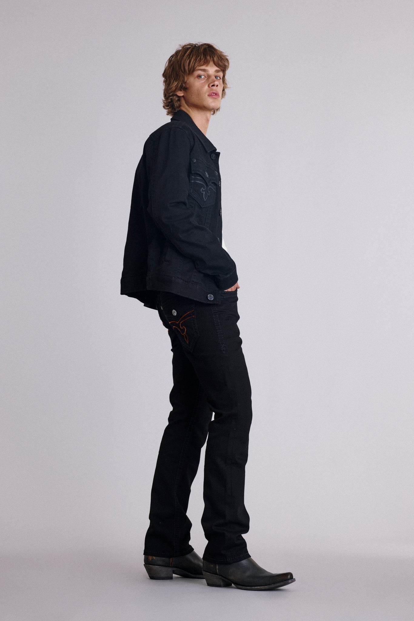 Titan Relaxed Straight in Black/Orange