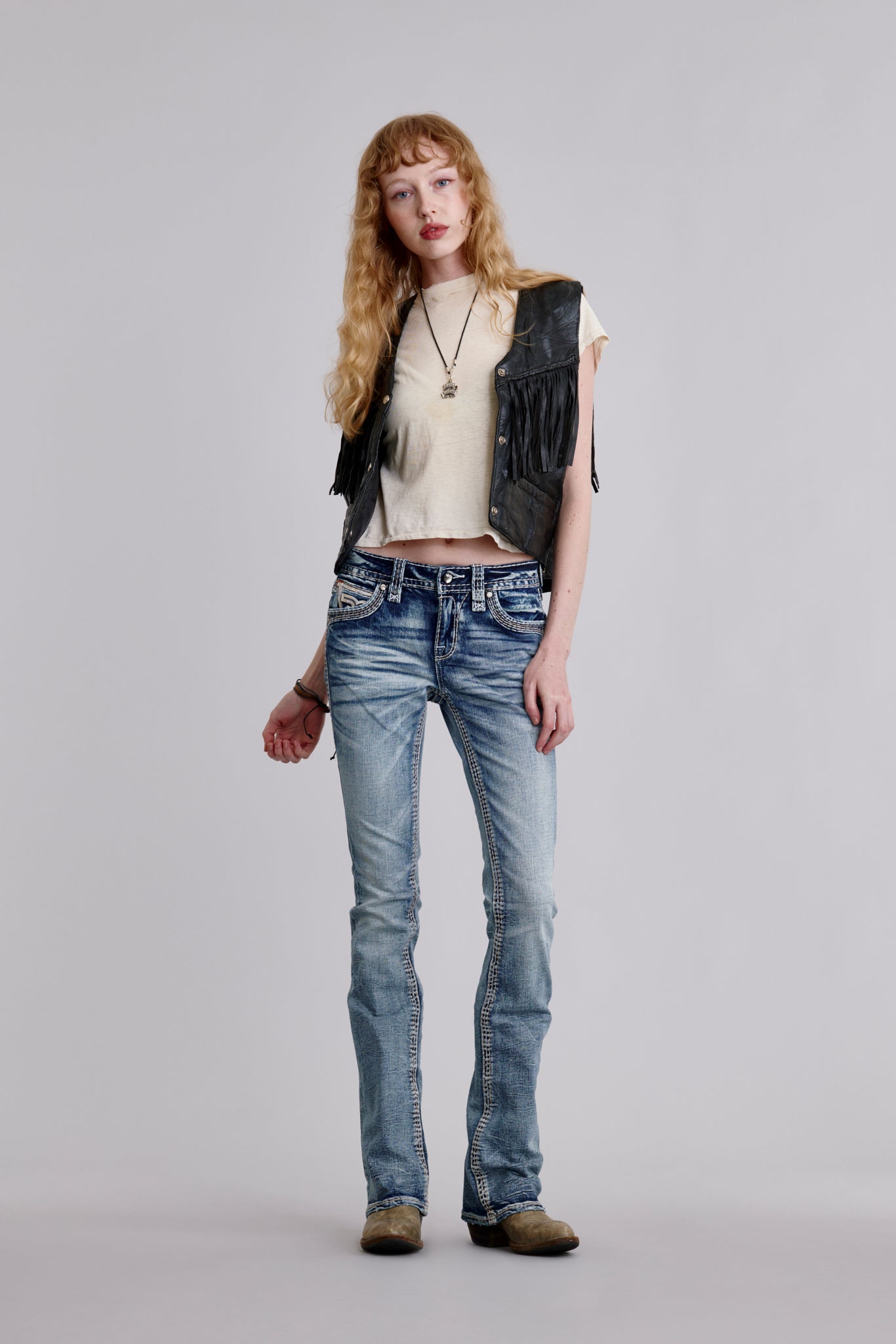 Asha Bootcut Jeans in Medium Blue