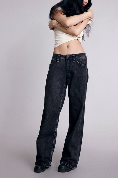 Titania Low-Rise Baggy Jeans in Black