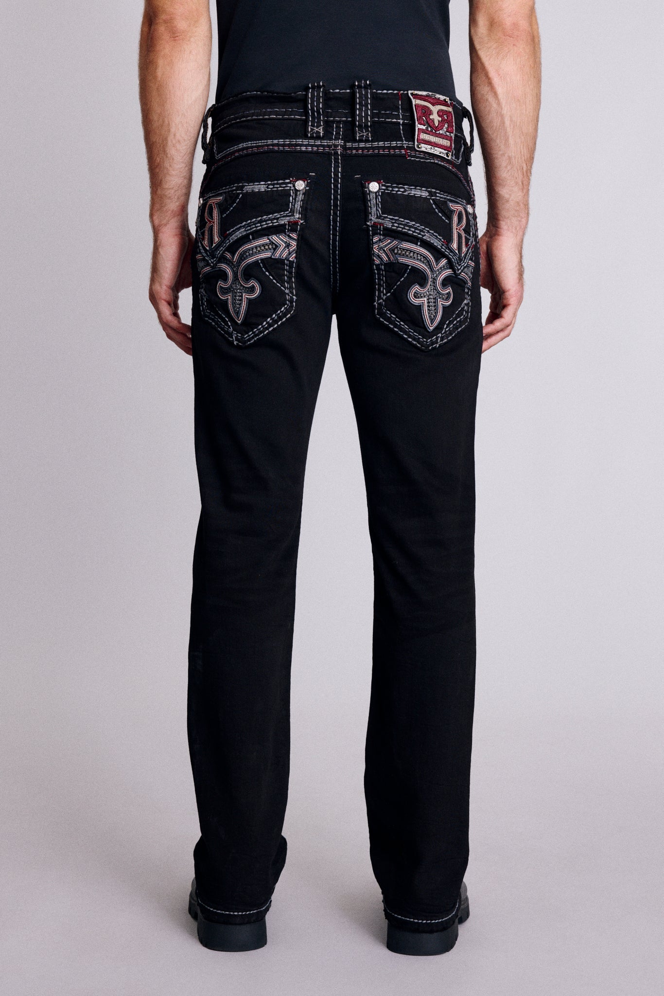 Tyrone Straight Jeans in Black