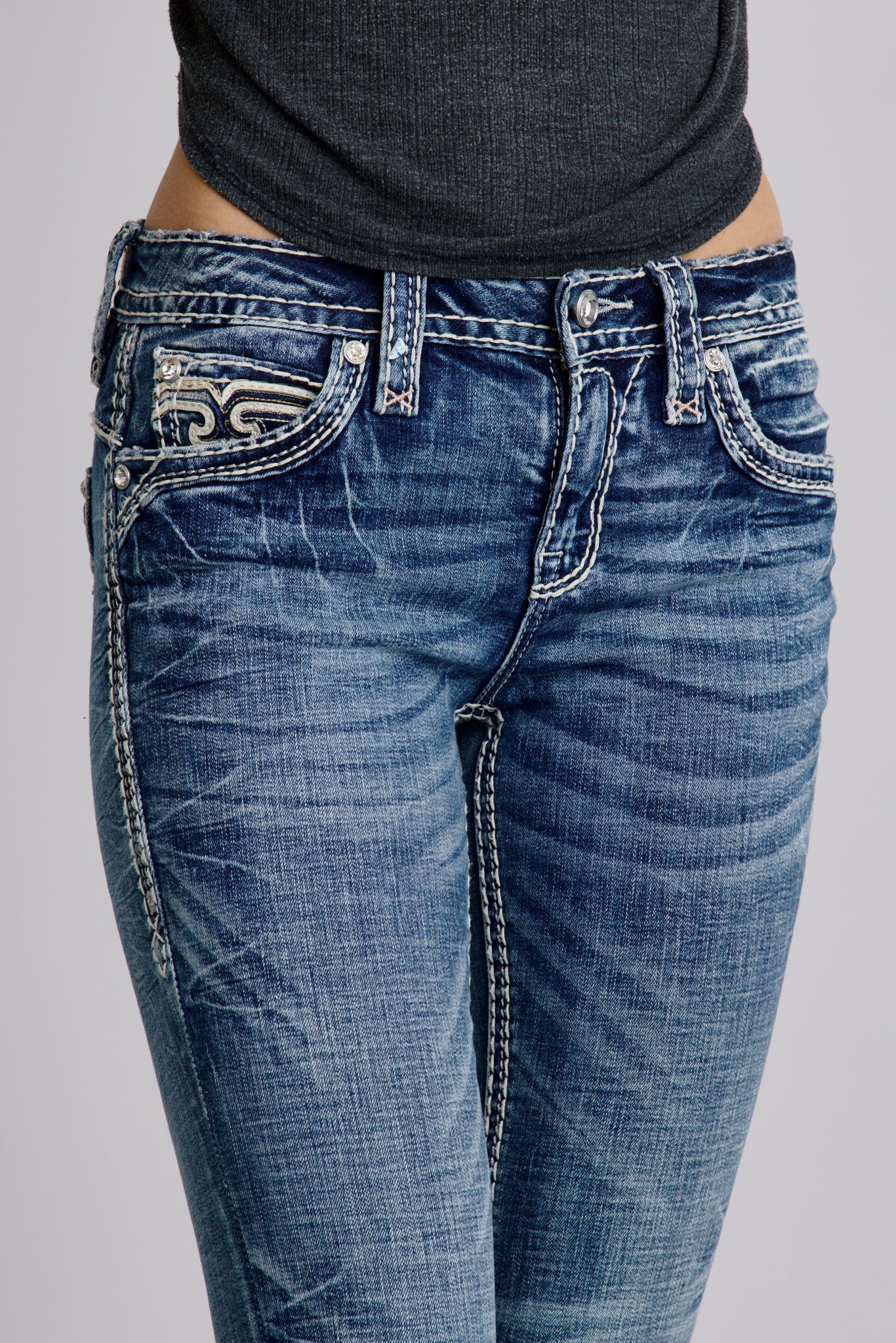 Itzel Bootcut Jeans in Medium Blue