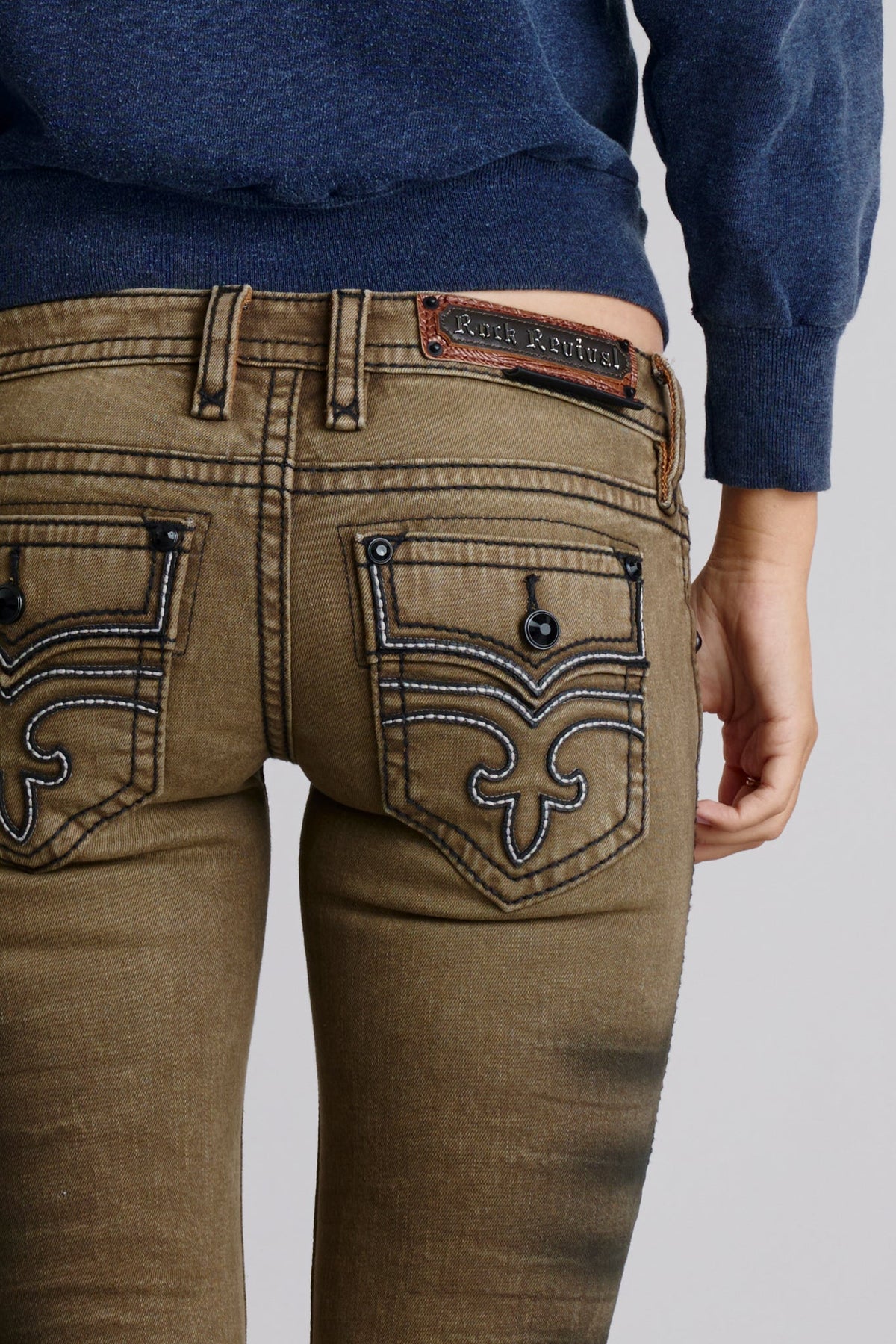 Alivia Super Low-Rise Flare Leg Jeans in Olive