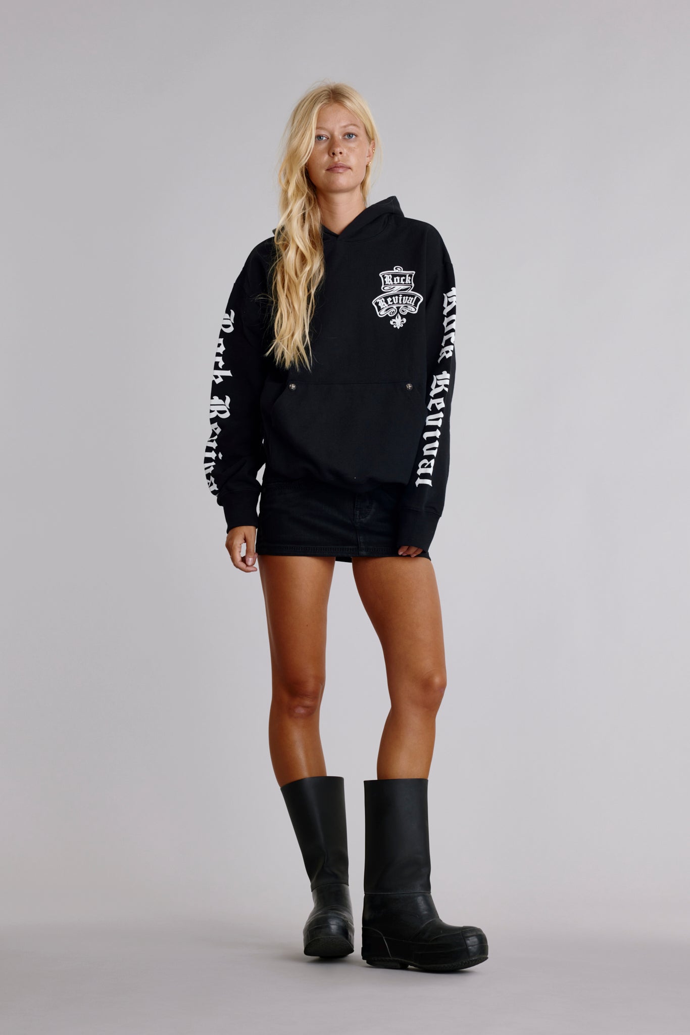 Classic Rock Hoodie in Black (W)