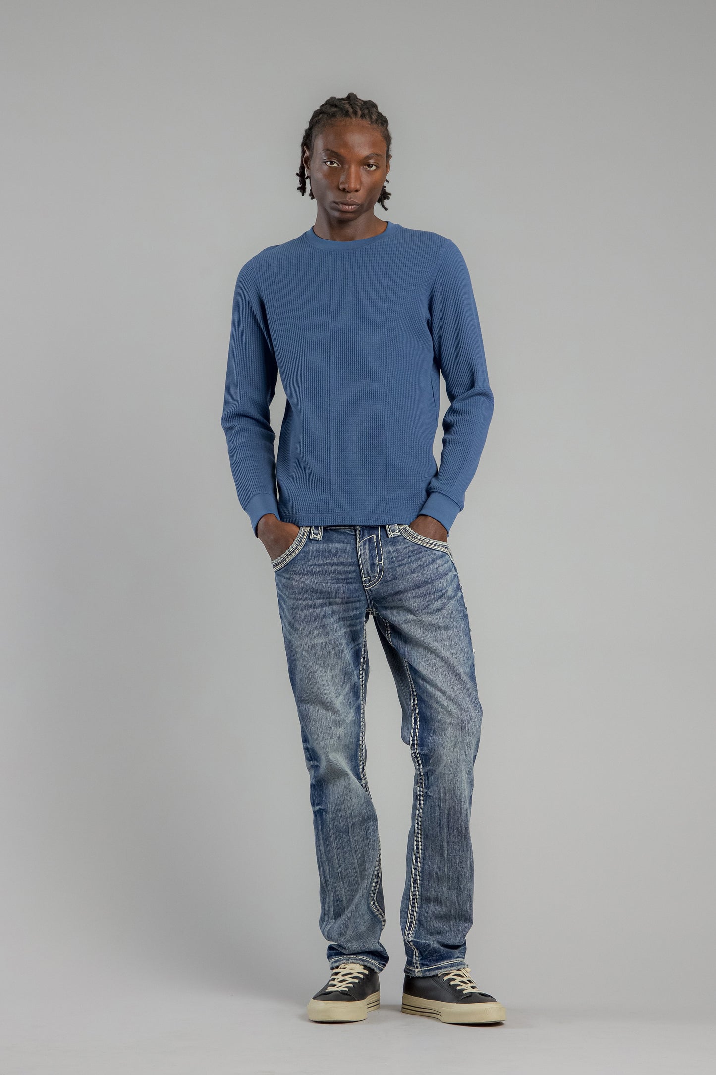 Brayen Straight Jeans in Dark Blue