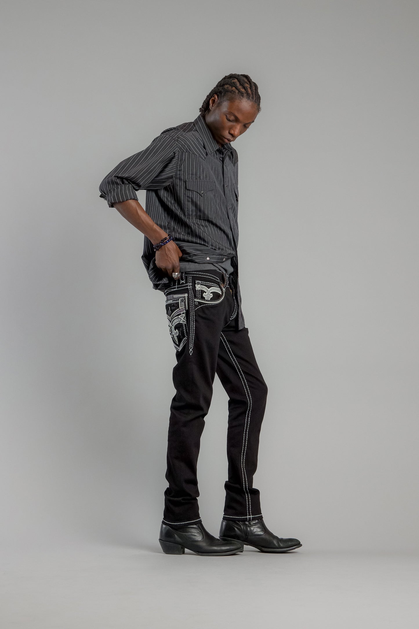 Eggplant Alt Straight Jeans in Black
