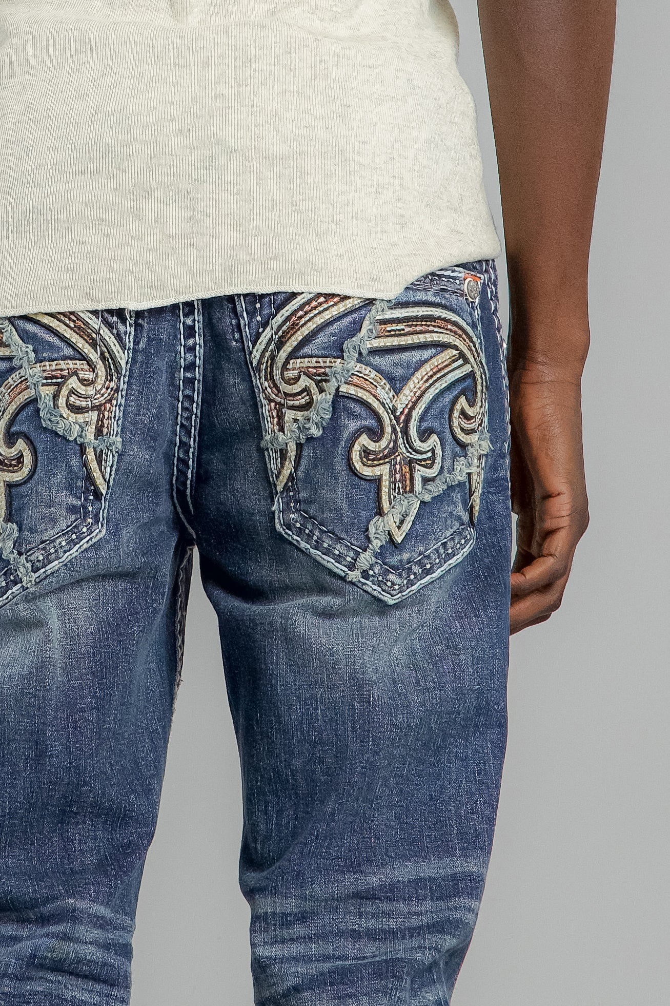 Miguel Straight Jeans in Medium Blue