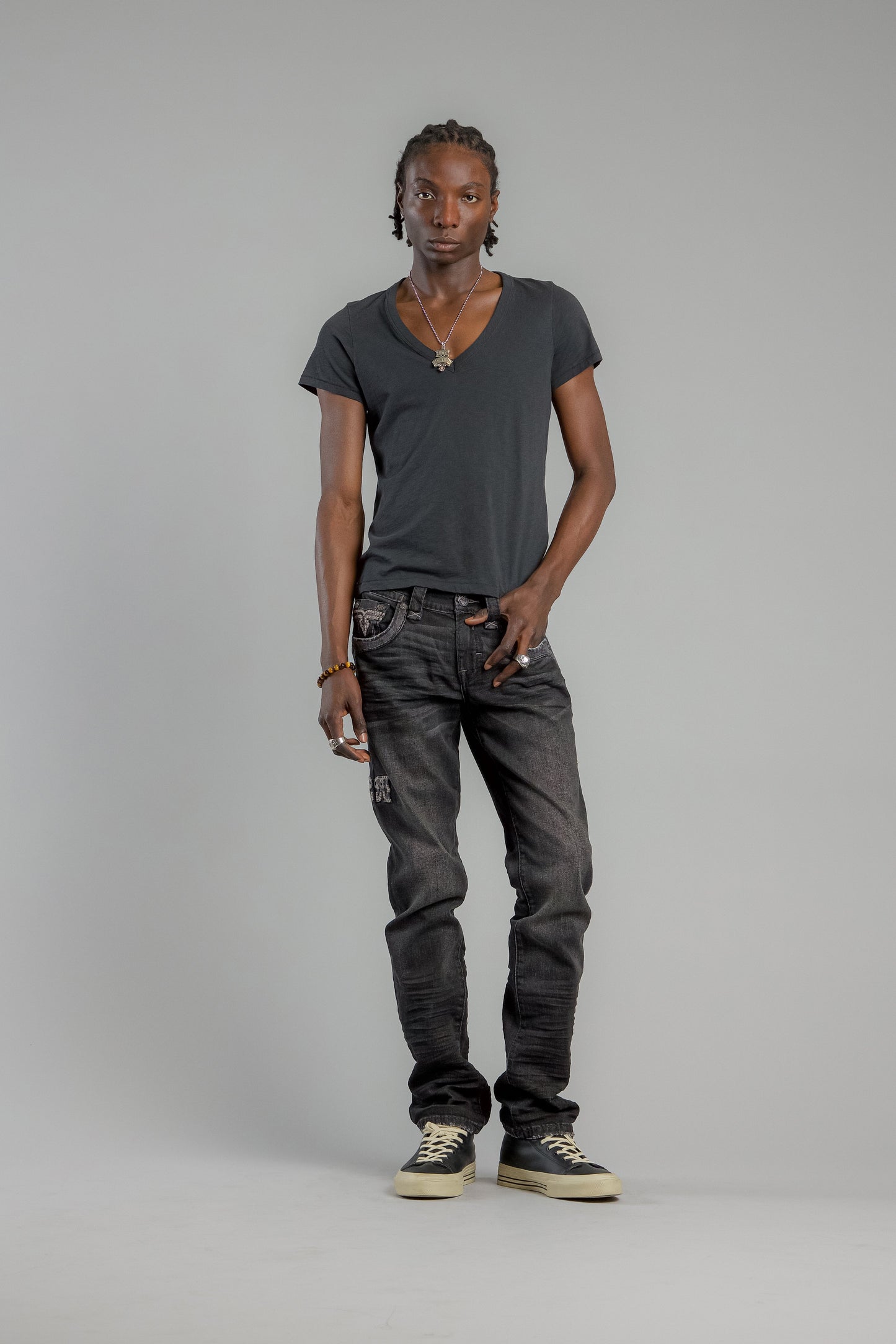 Vinton Straight Jeans in Gray Wash - GR Collection