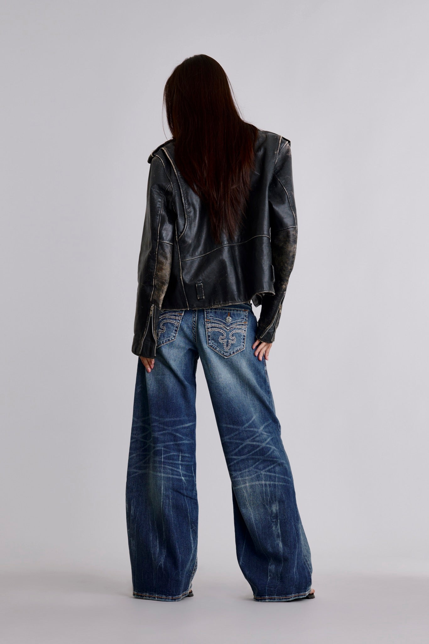 Titania Low-Rise Baggy Jeans in Distress