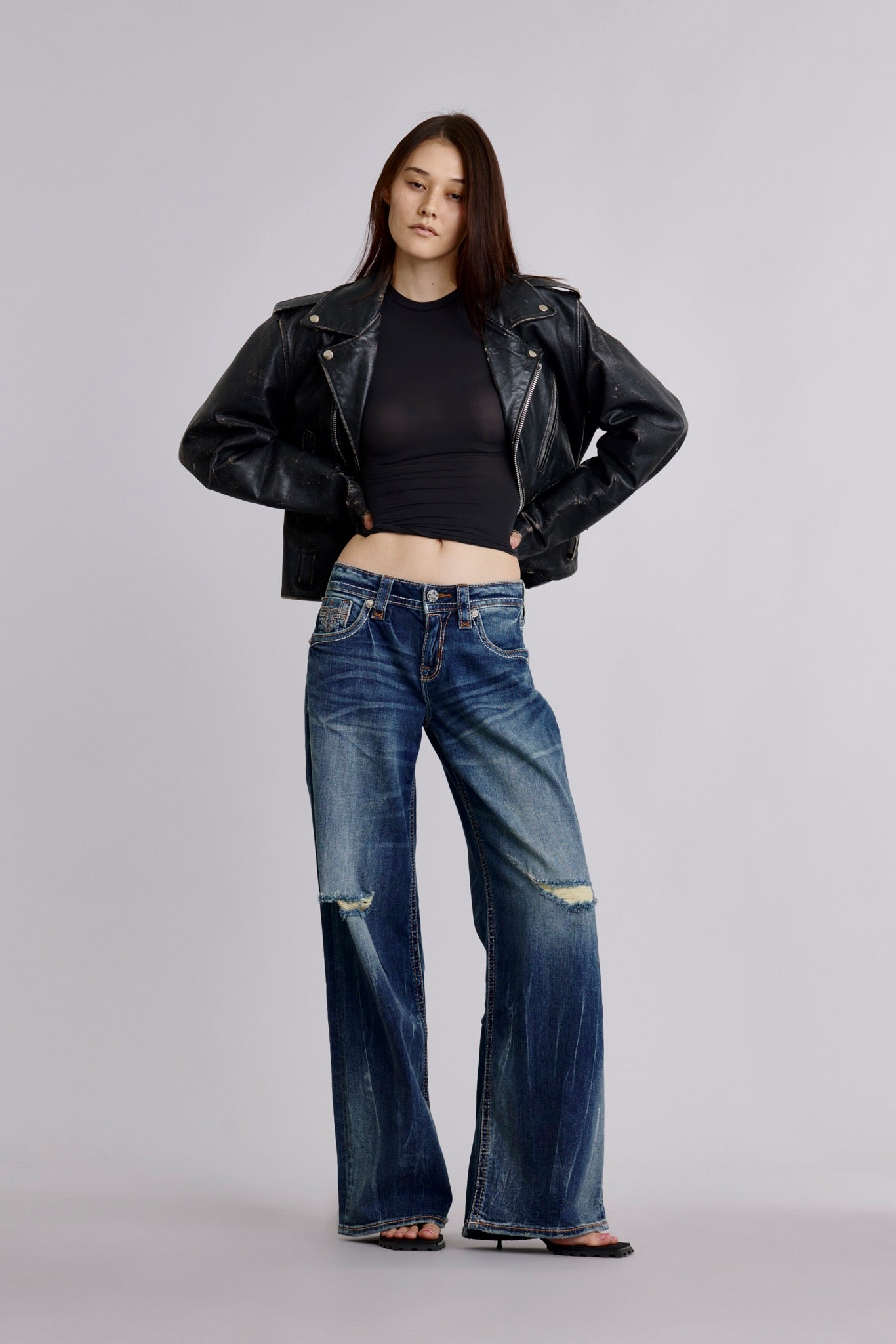 Titania Low-Rise Baggy Jeans in Distress