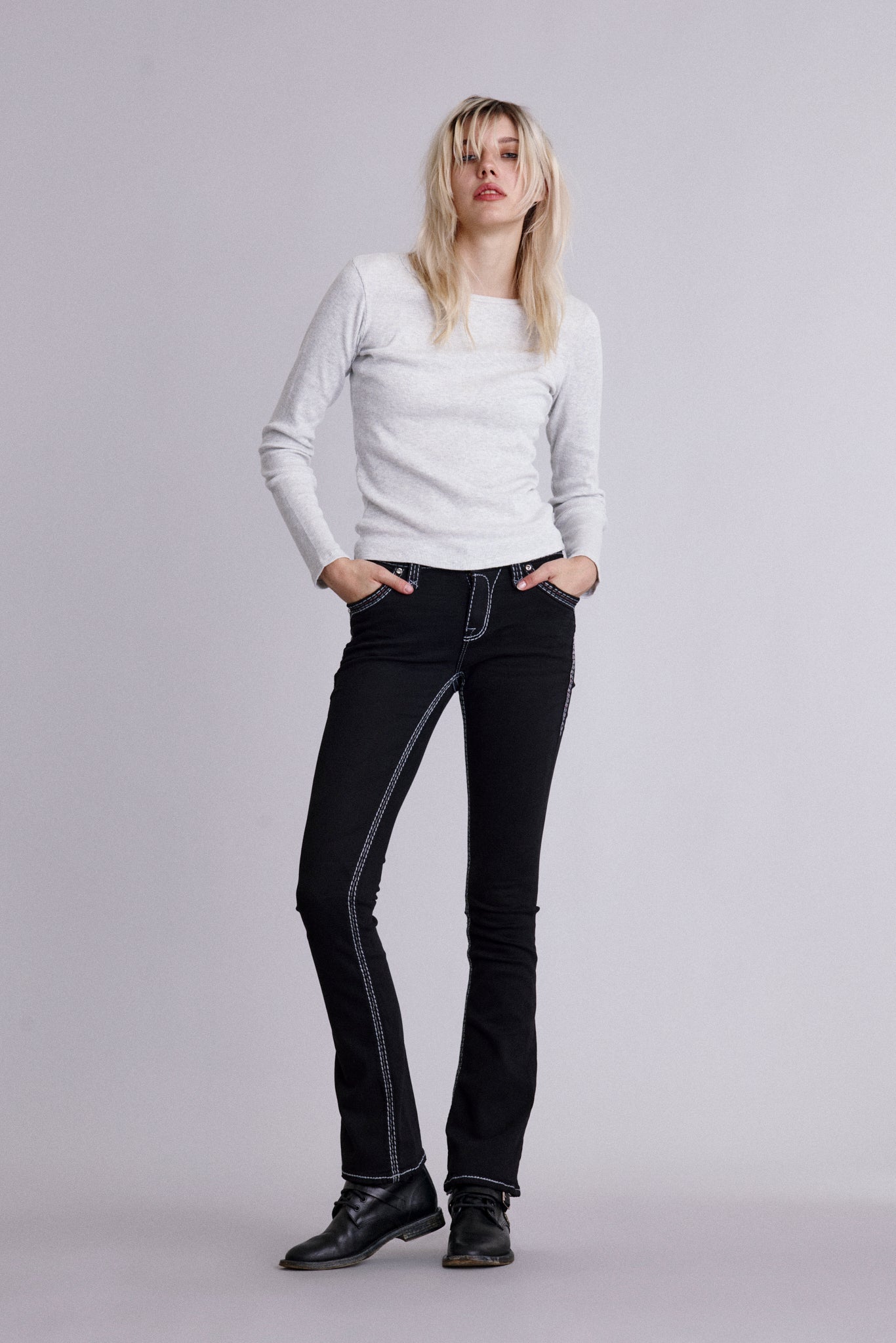 Laran Bootcut Jeans in Black