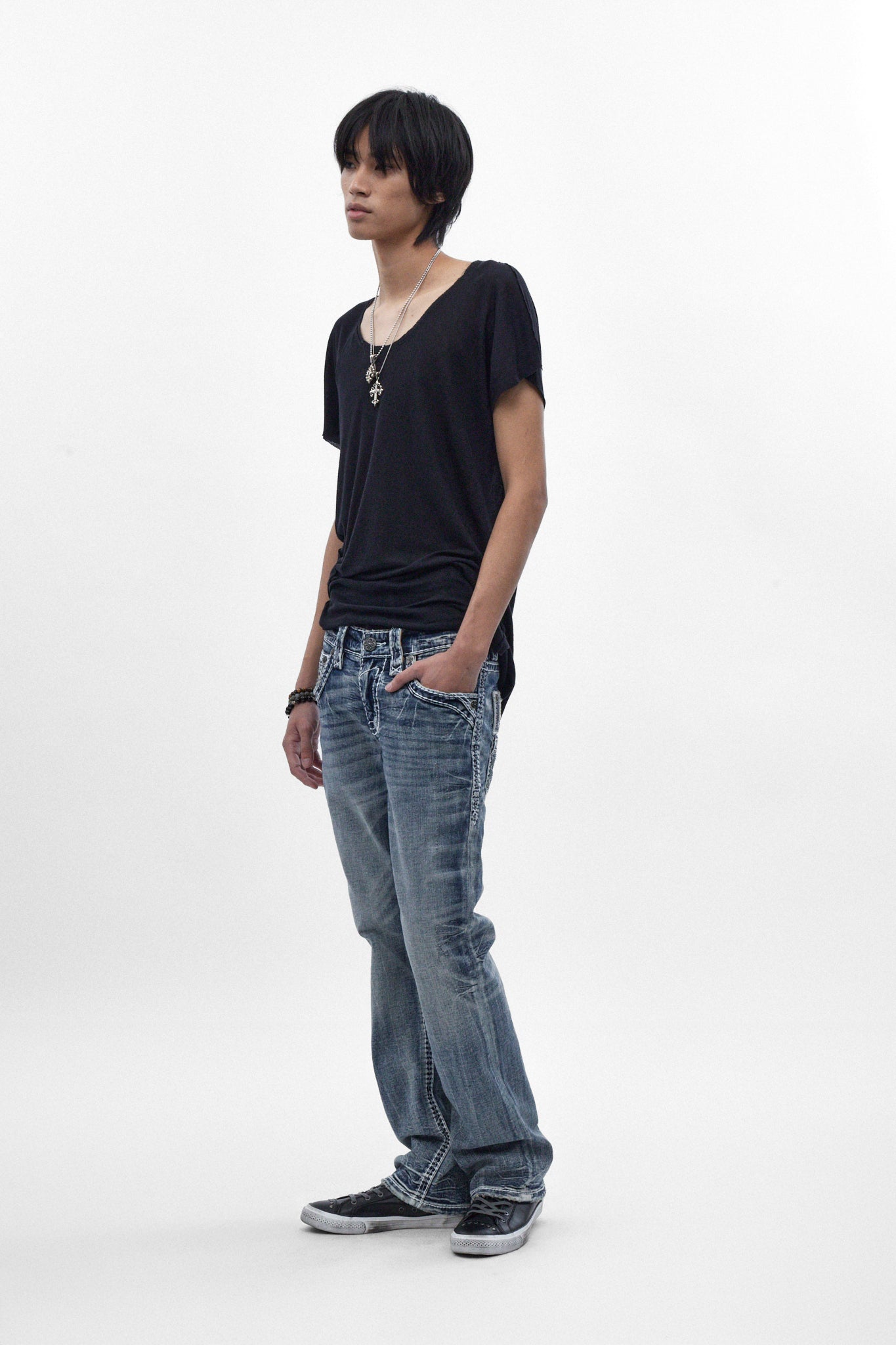 Xander Bootcut Jeans in Medium Blue